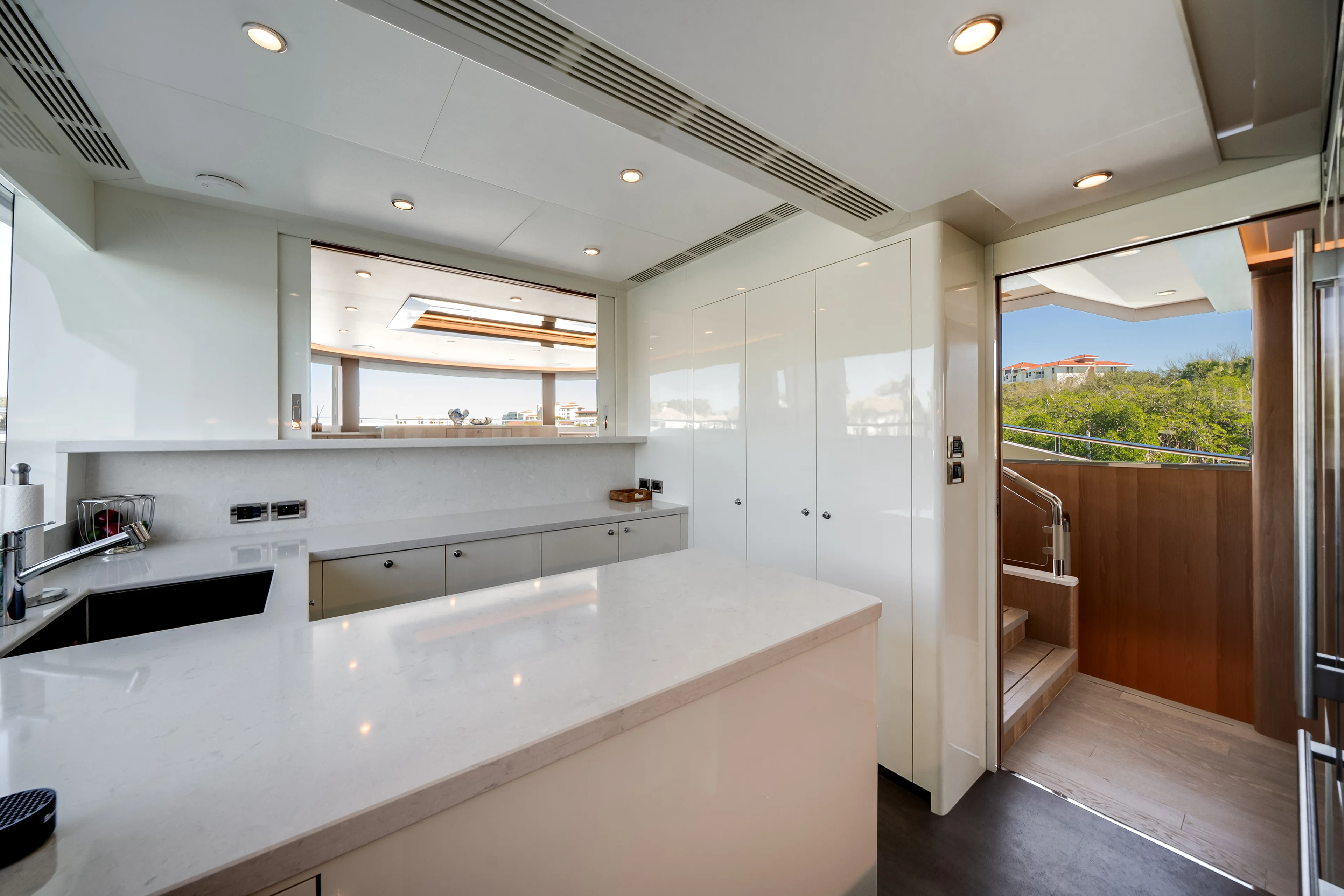 2025 Ocean Alexander 28L Image Thumbnail #23