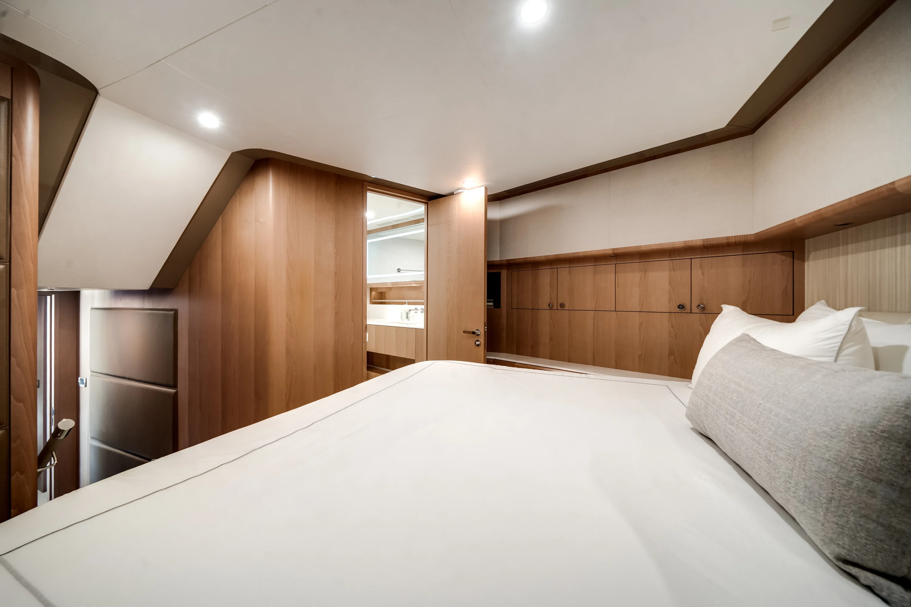 2025 Ocean Alexander 28L Image Thumbnail #50