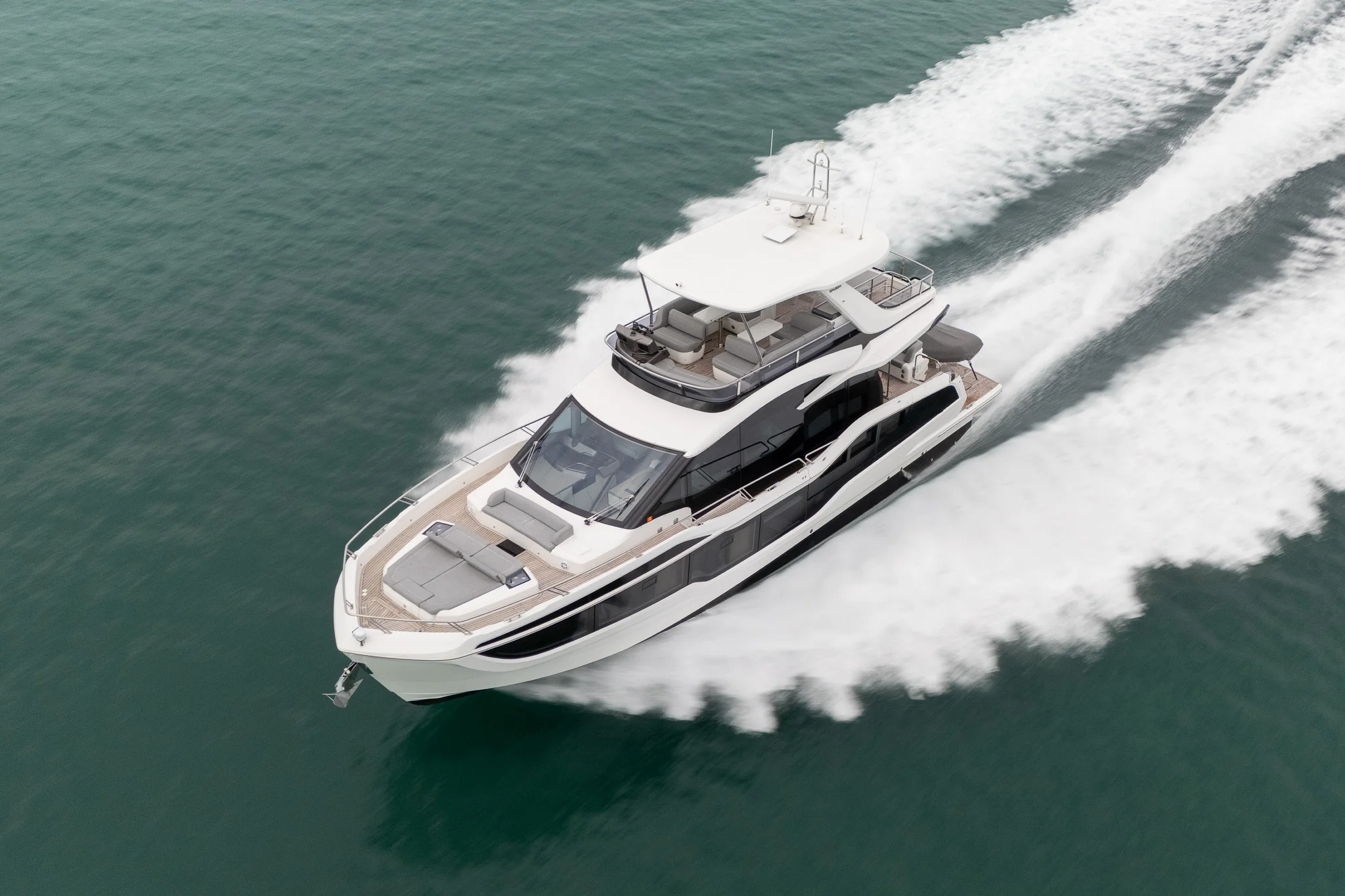 2025 Galeon 560 FLY Image Thumbnail #8