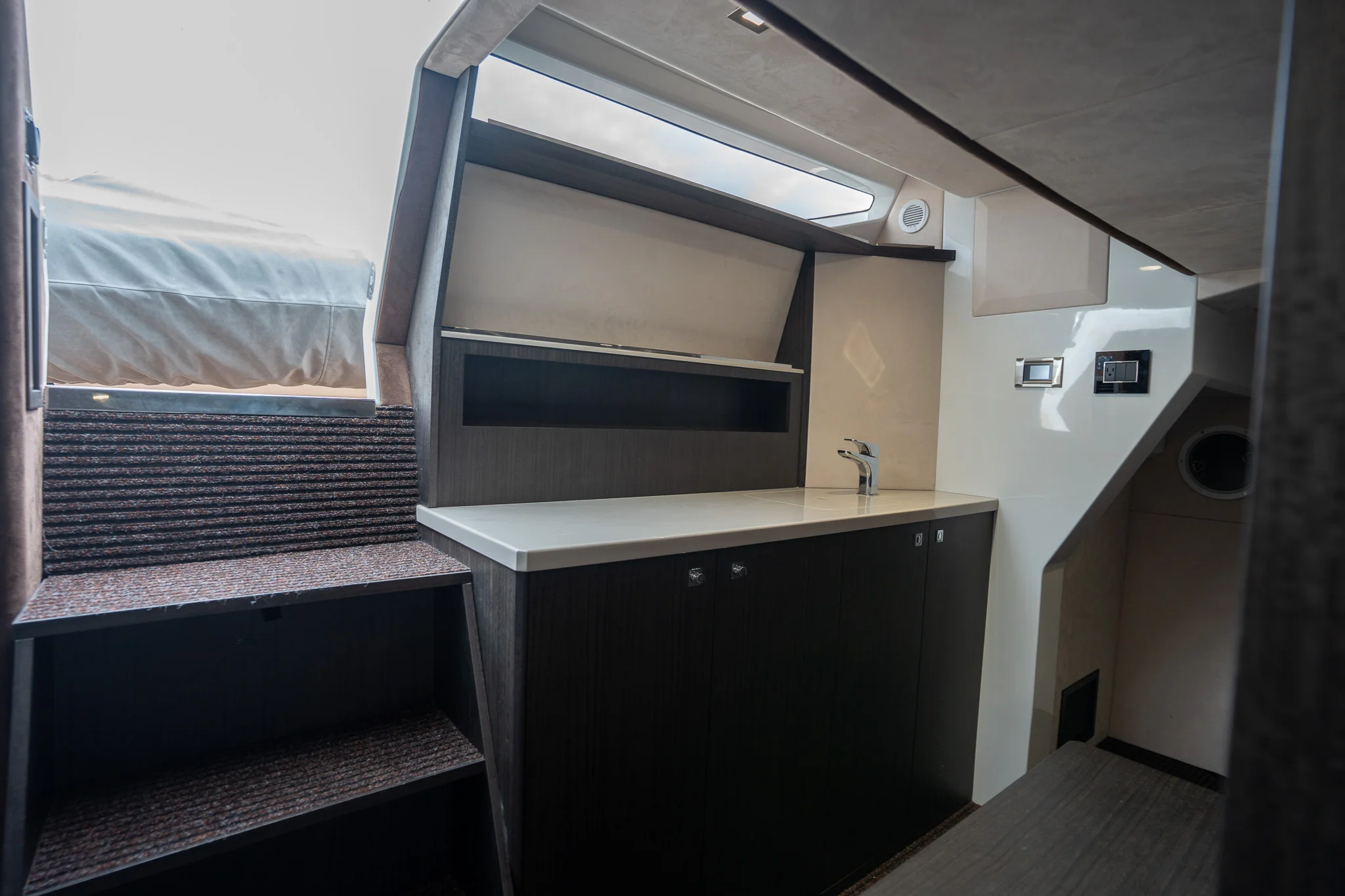 2025 Galeon 560 FLY Image Thumbnail #70