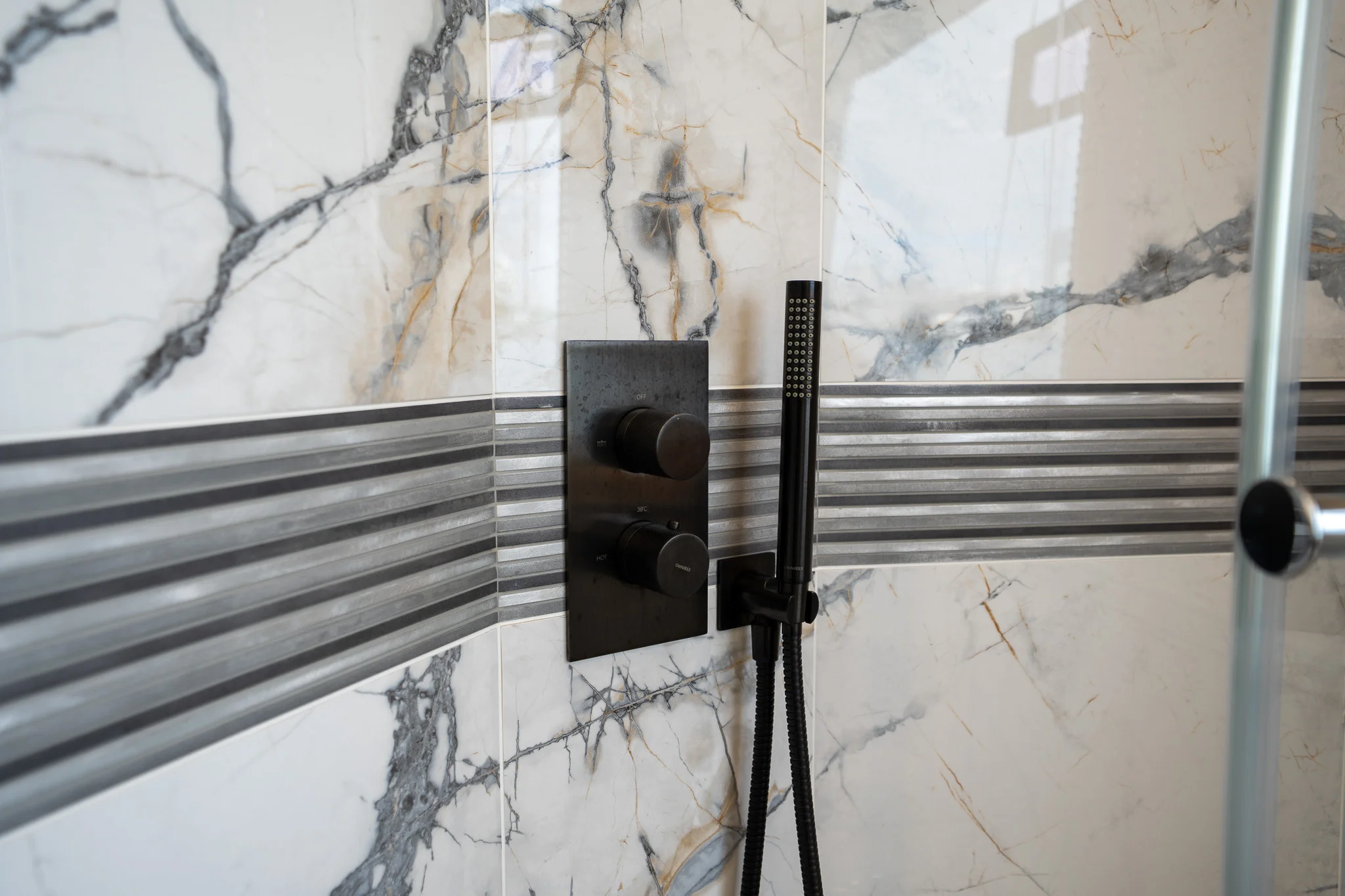 2025 Galeon 560 FLY Image Thumbnail #51