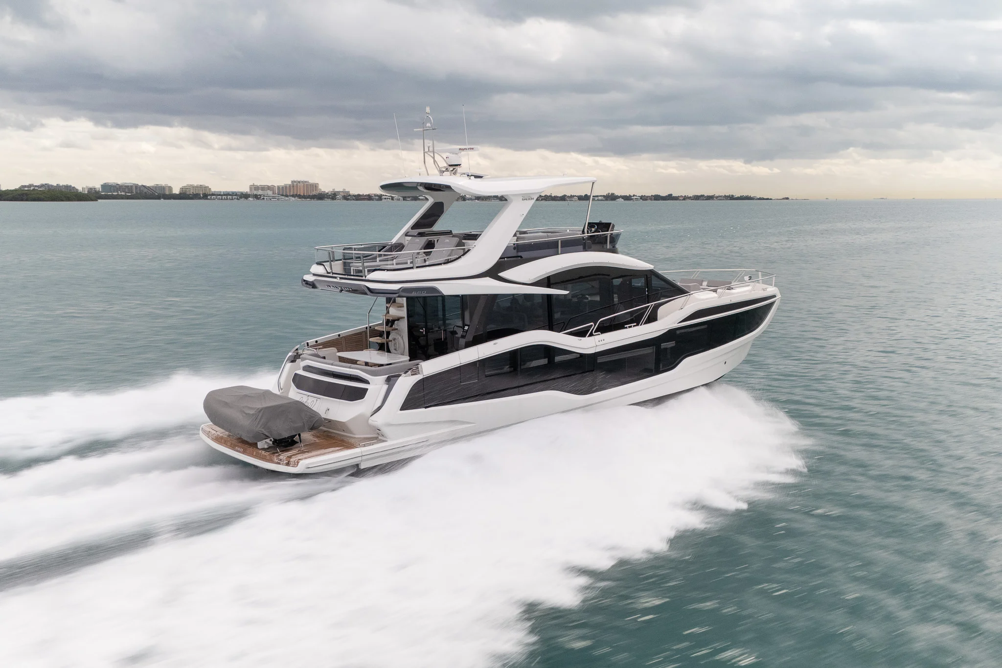 2025 Galeon 560 FLY Image Thumbnail #13