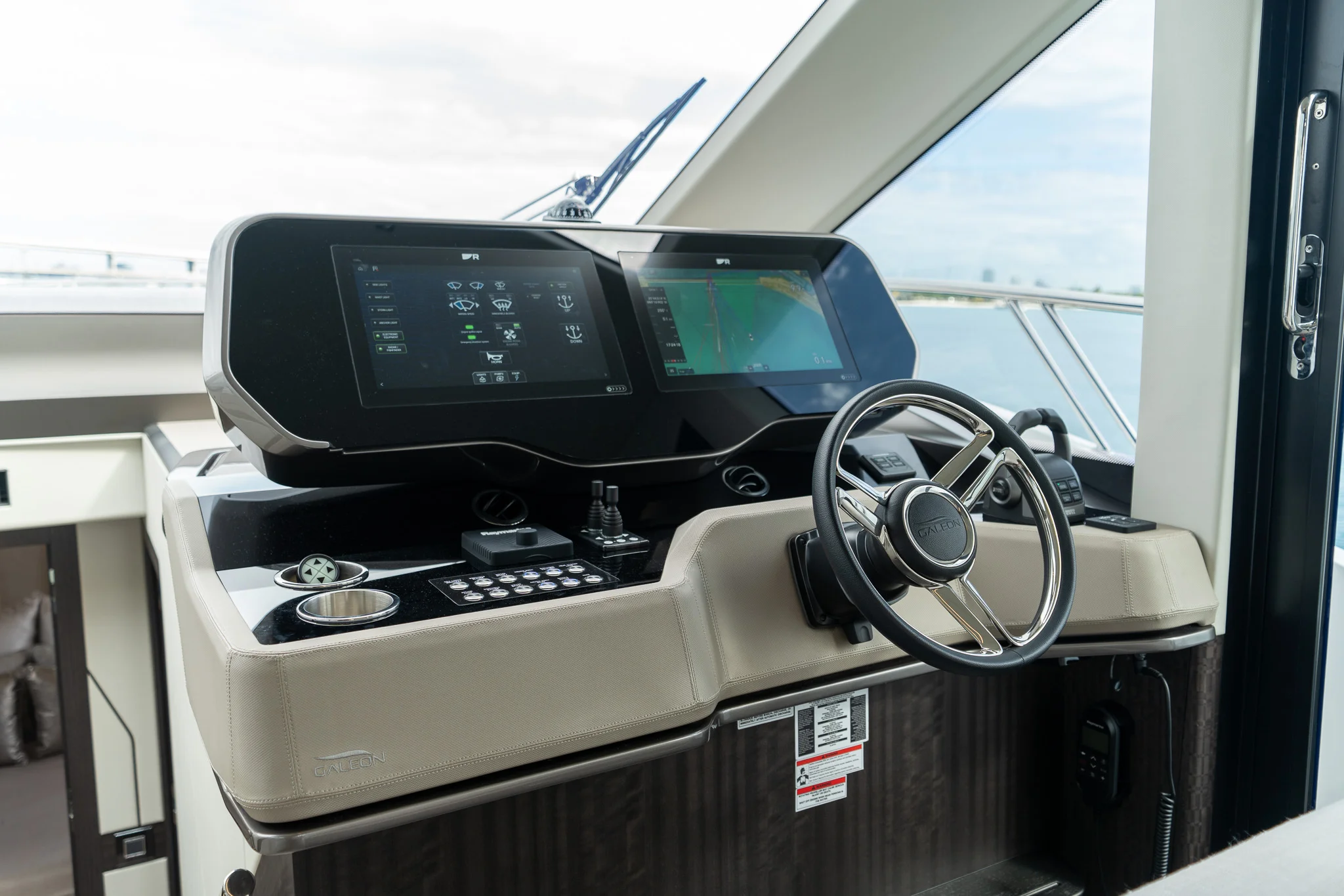 2025 Galeon 560 FLY Image Thumbnail #29