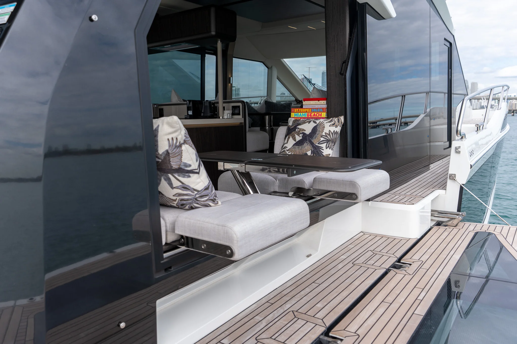 2025 Galeon 560 FLY Image Thumbnail #54