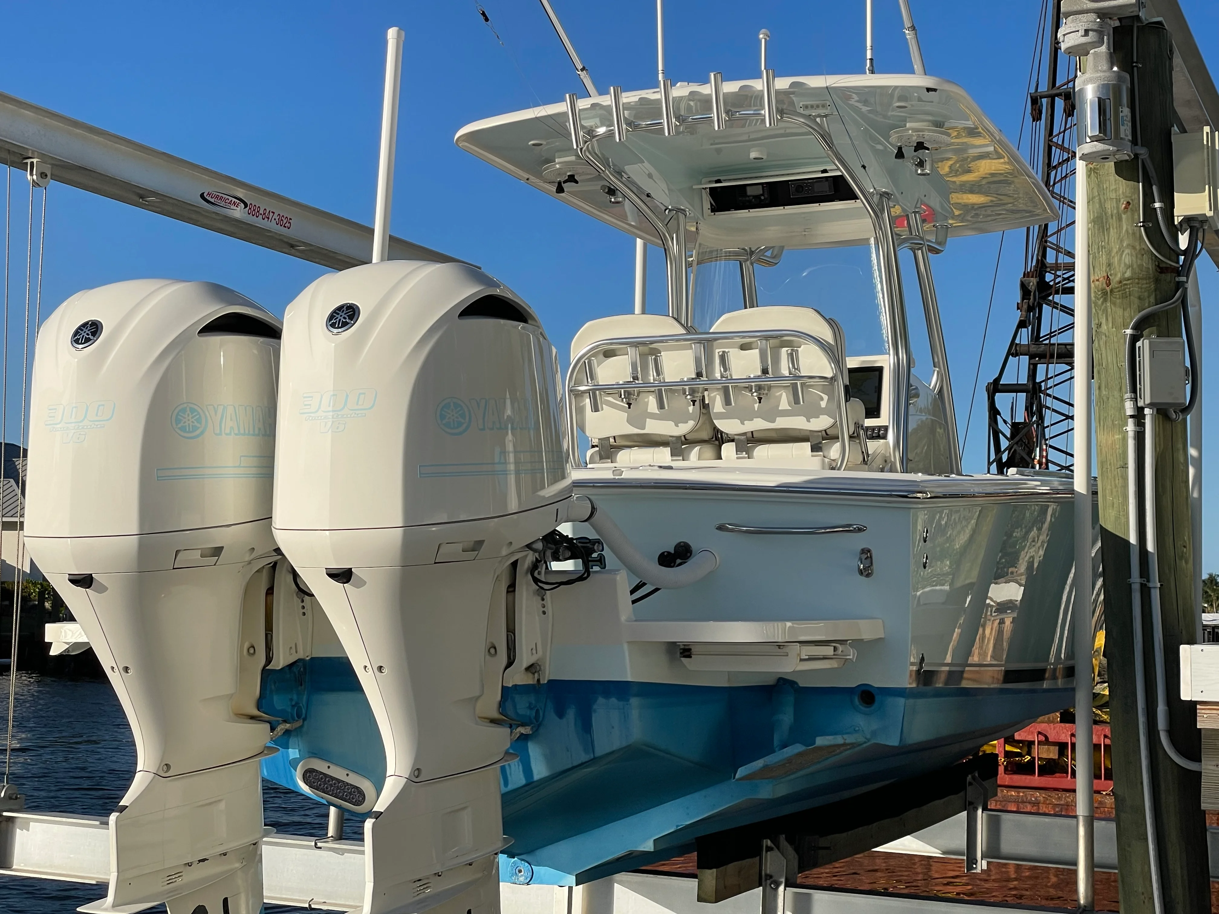 2014 Jupiter 32 CENTER CONSOLE Image Thumbnail #1