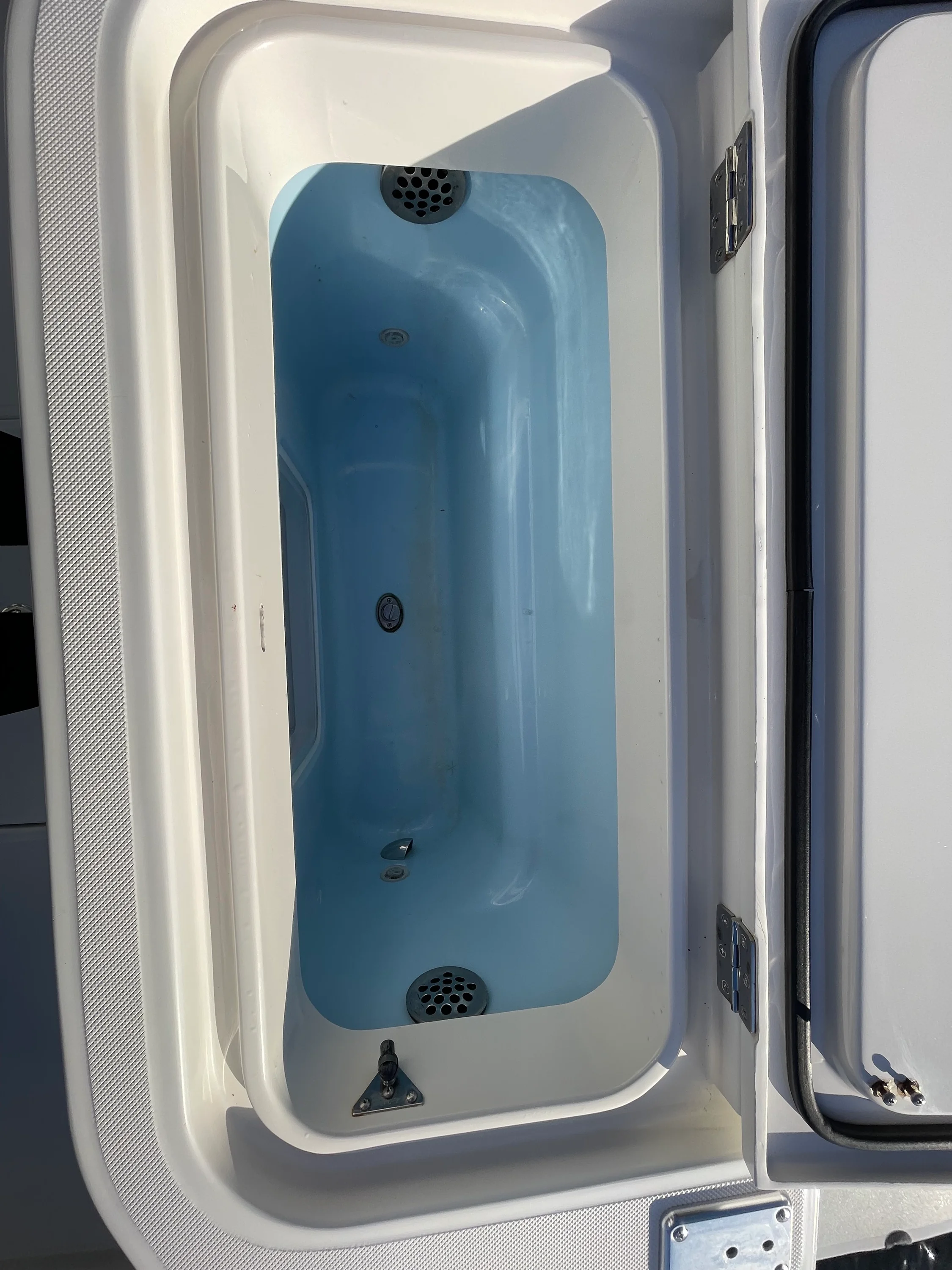 2014 Jupiter 32 CENTER CONSOLE Image Thumbnail #44