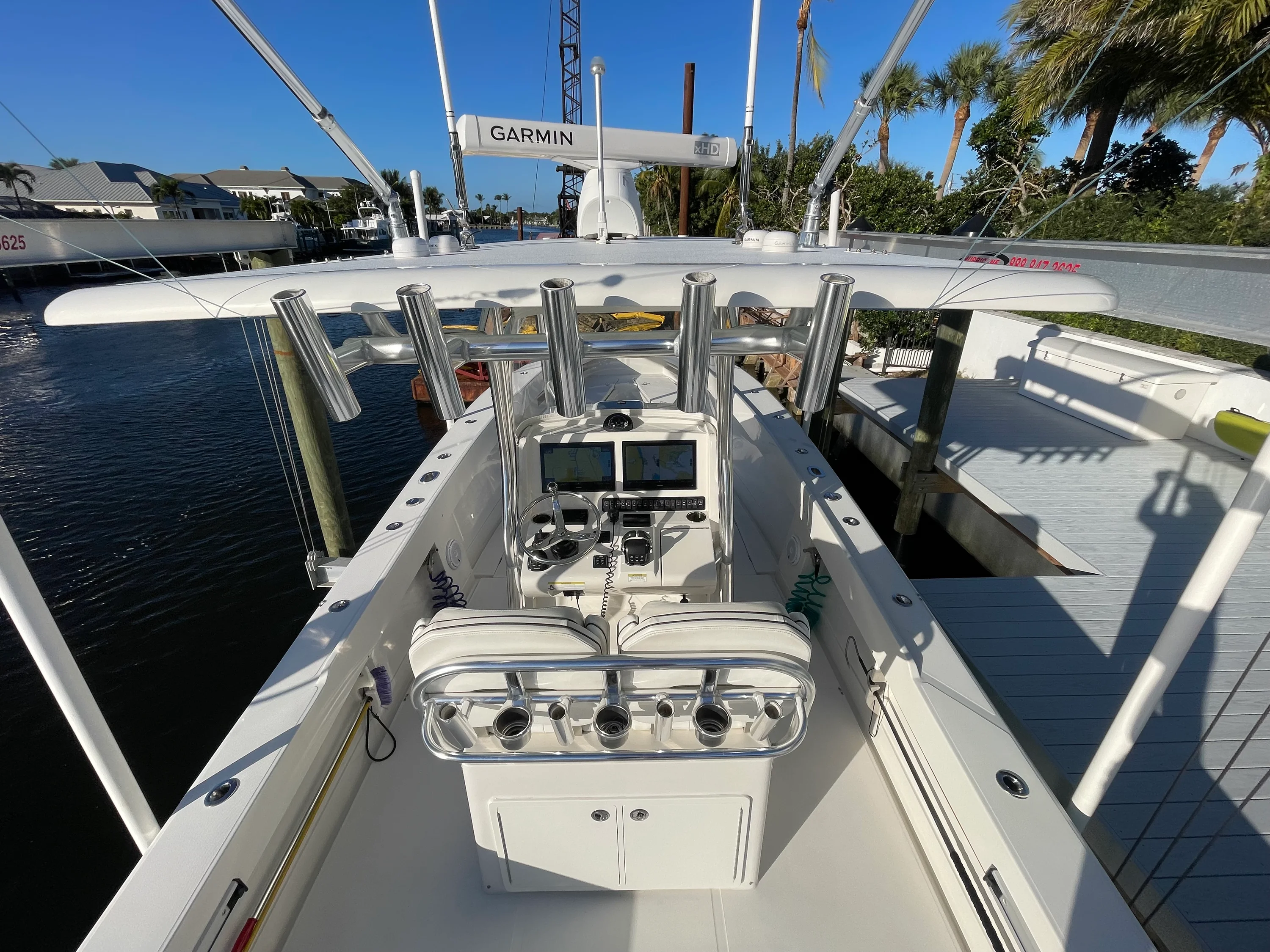 2014 Jupiter 32 CENTER CONSOLE Image Thumbnail #5