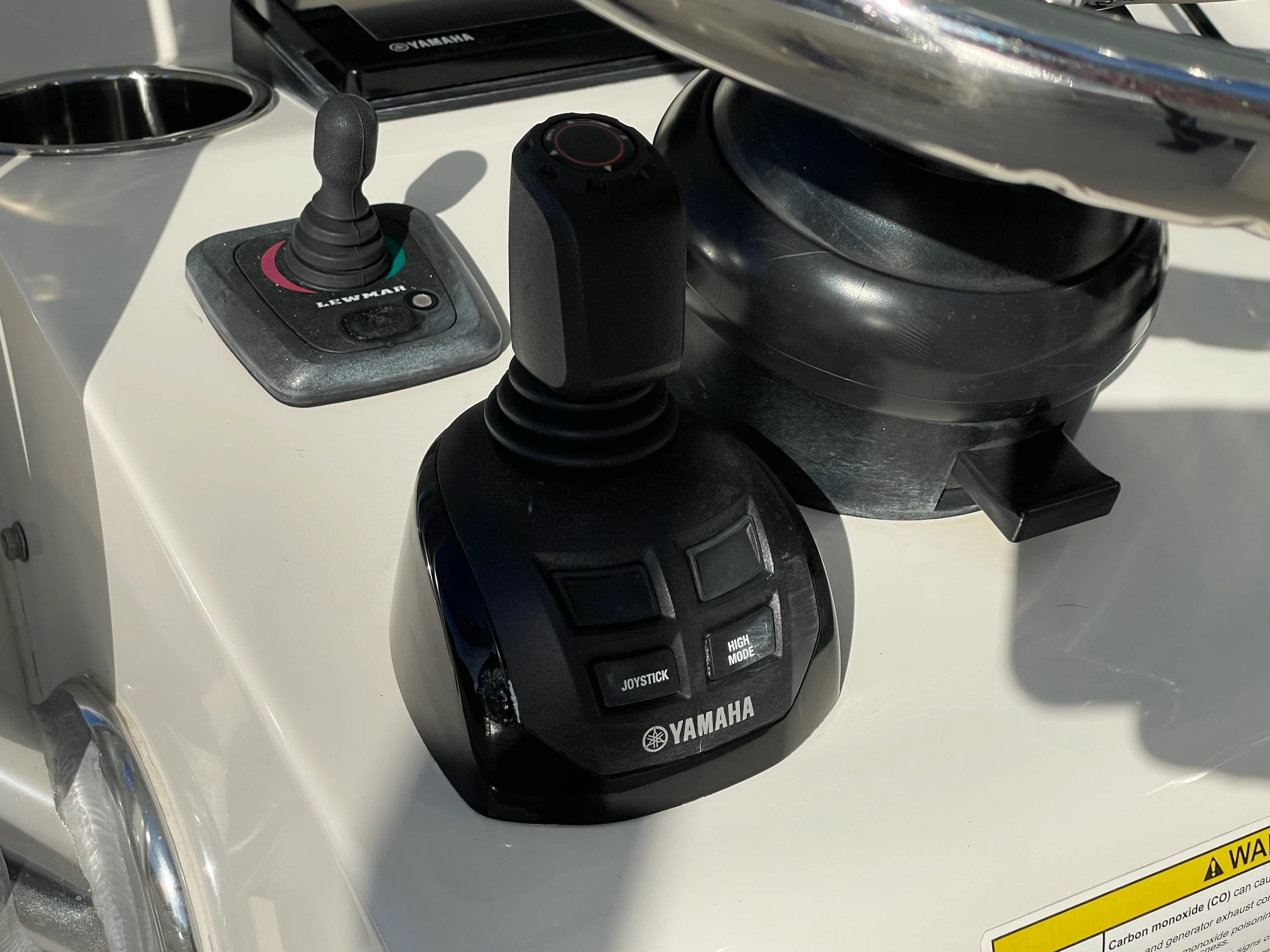 2014 Jupiter 32 CENTER CONSOLE Image Thumbnail #12