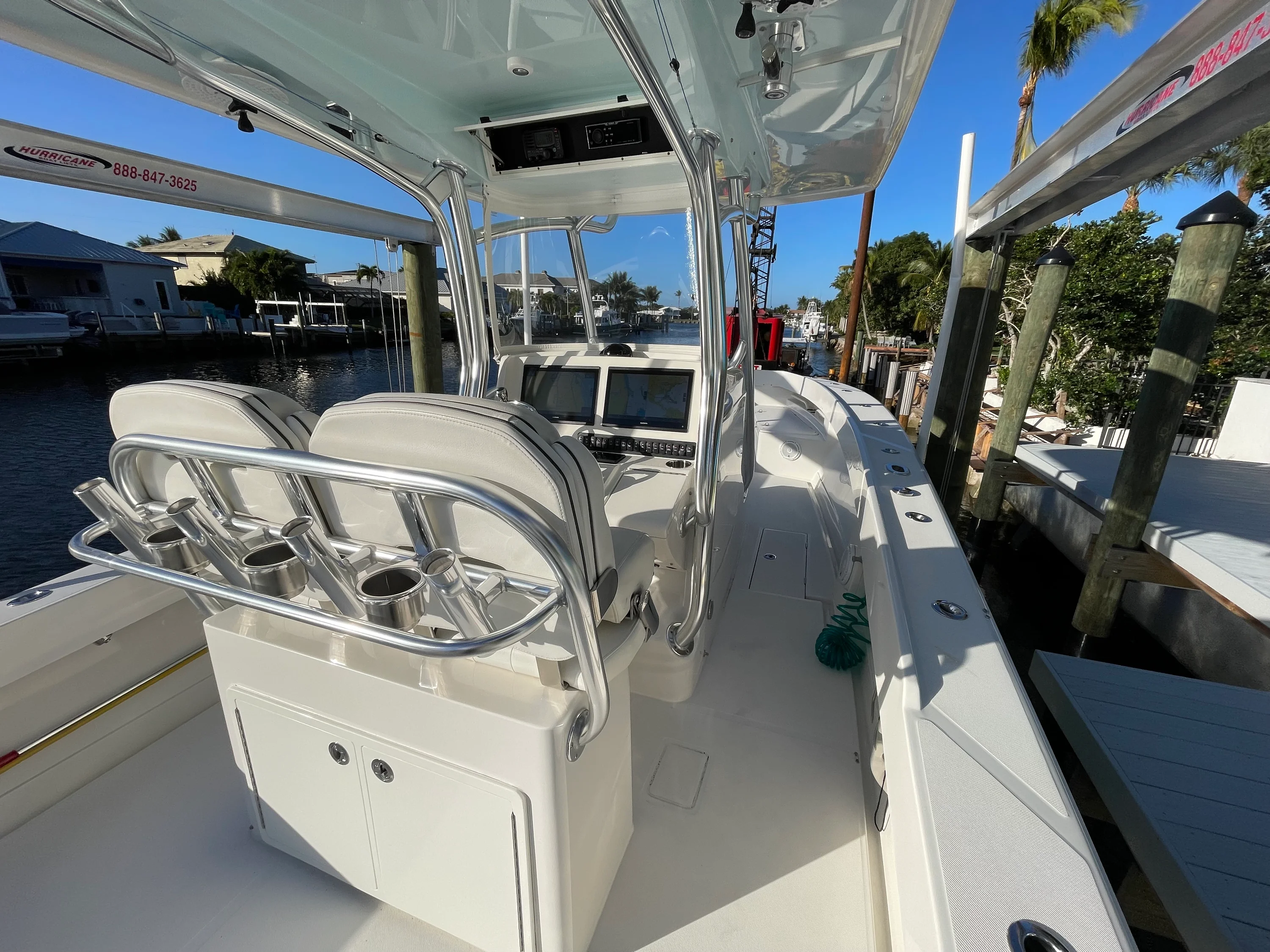 2014 Jupiter 32 CENTER CONSOLE Image Thumbnail #31