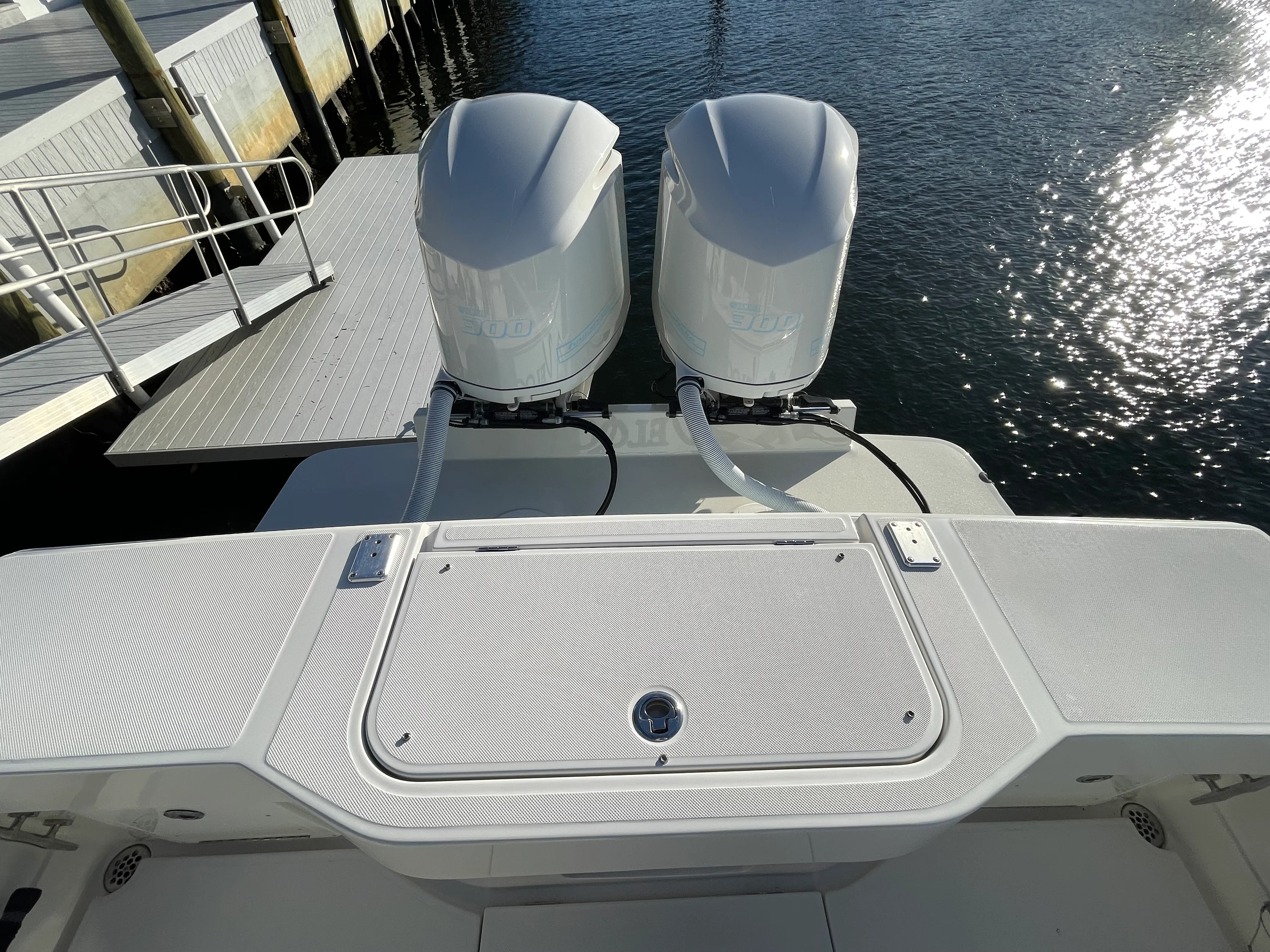 2014 Jupiter 32 CENTER CONSOLE Image Thumbnail #51