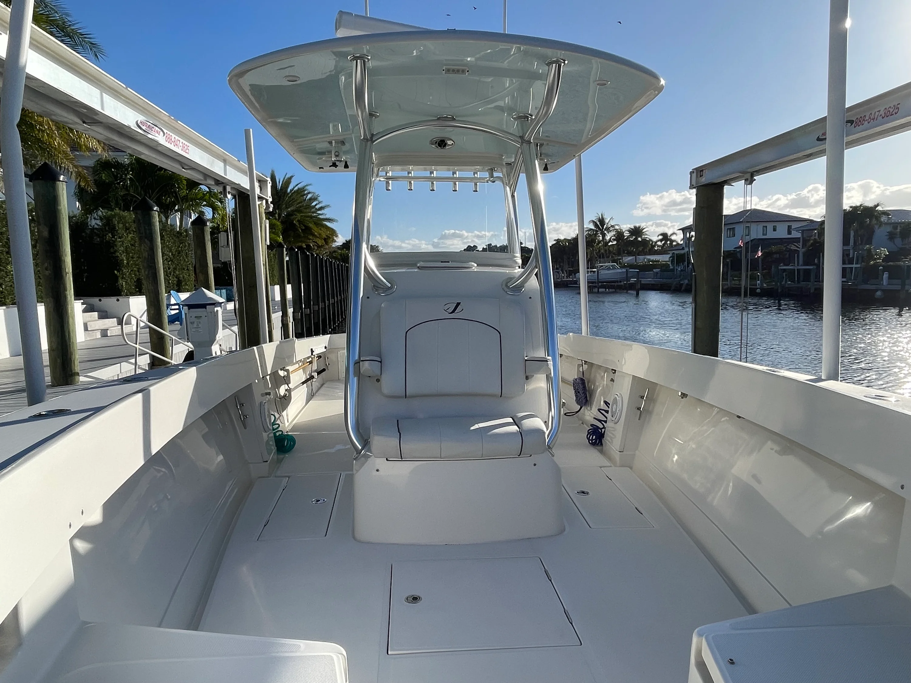 2014 Jupiter 32 CENTER CONSOLE Image Thumbnail #49