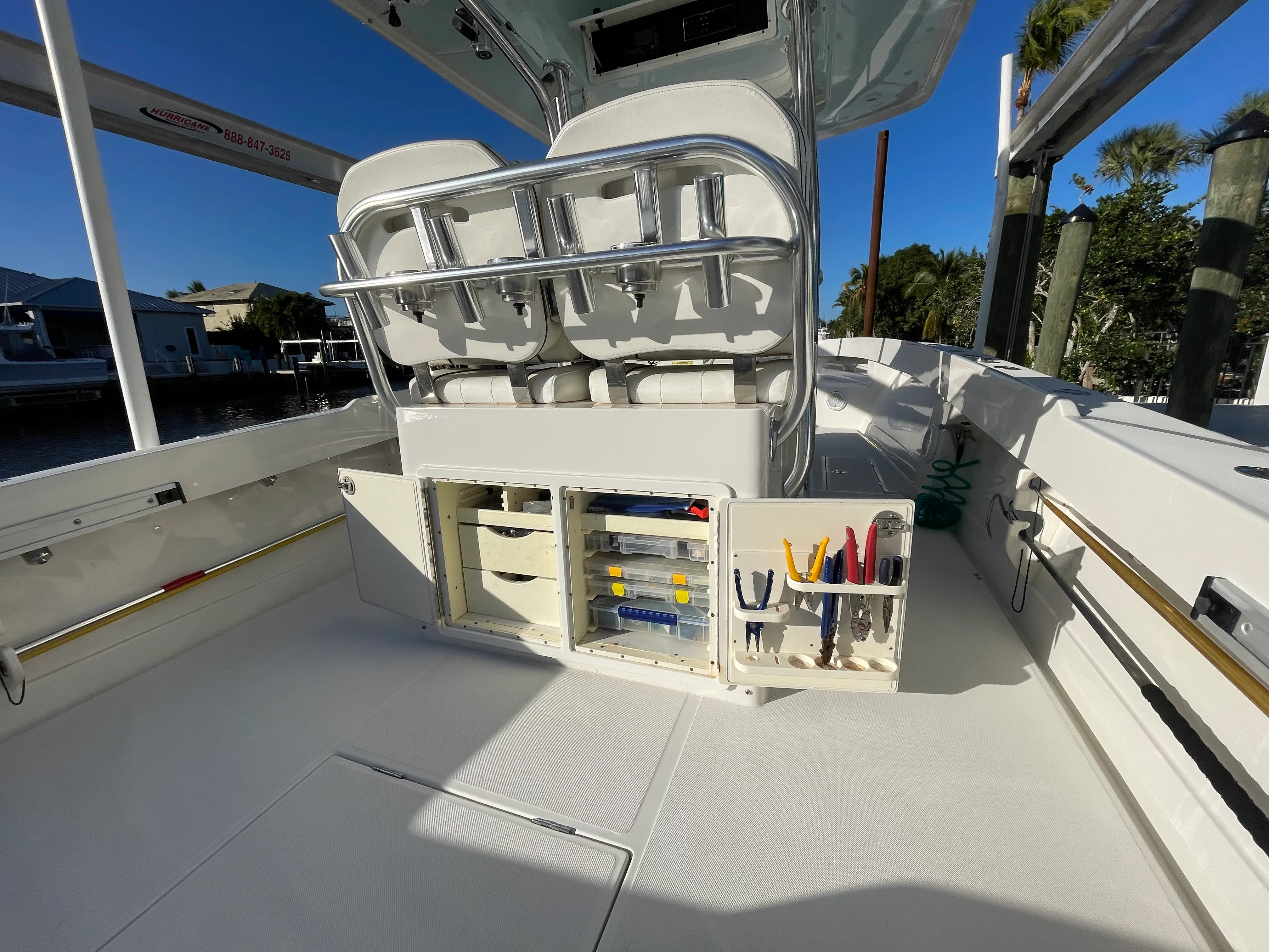 2014 Jupiter 32 CENTER CONSOLE Image Thumbnail #28
