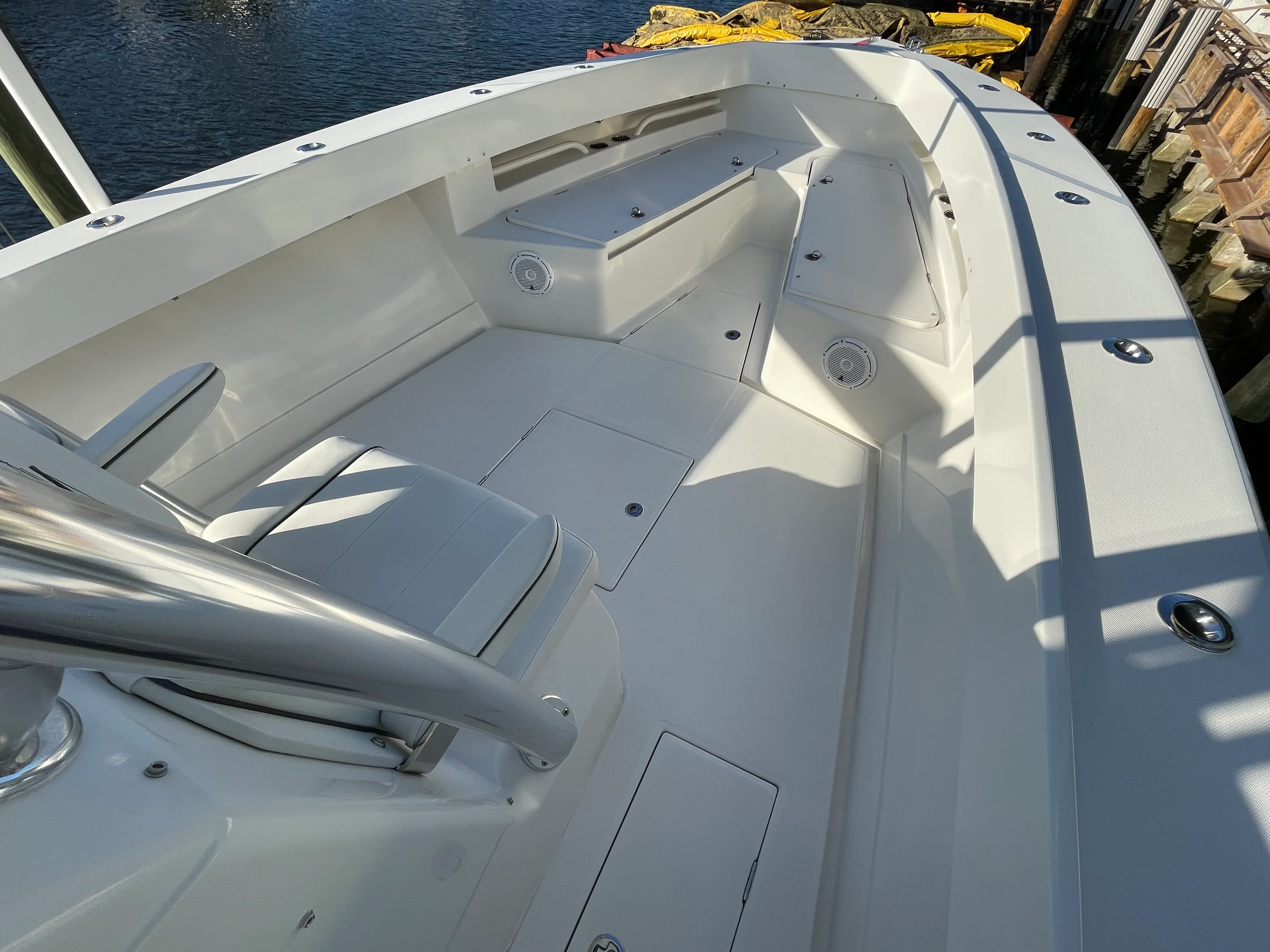 2014 Jupiter 32 CENTER CONSOLE Image Thumbnail #17