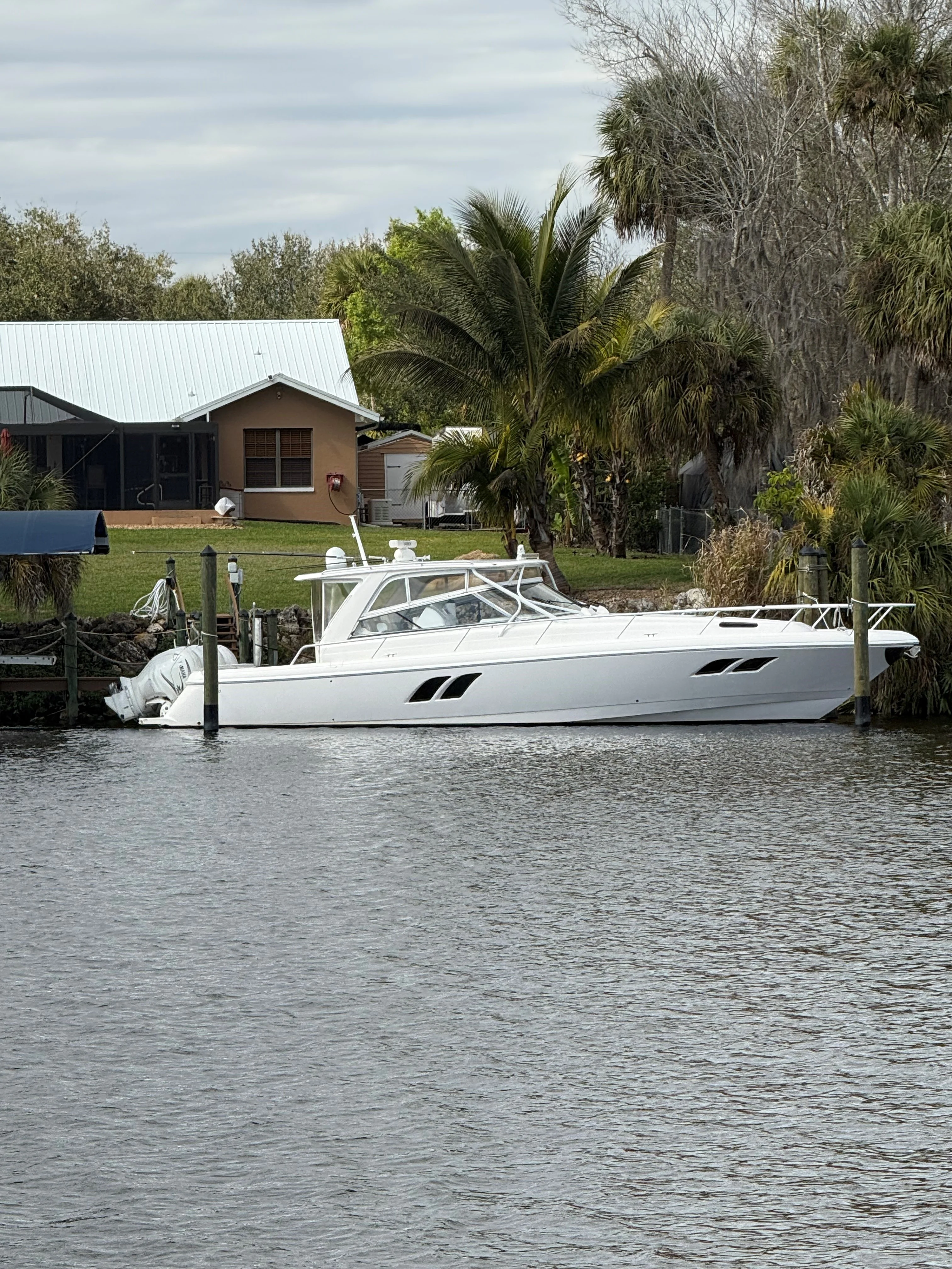 2019 Intrepid 475 SPORT YACHT Image Thumbnail #1