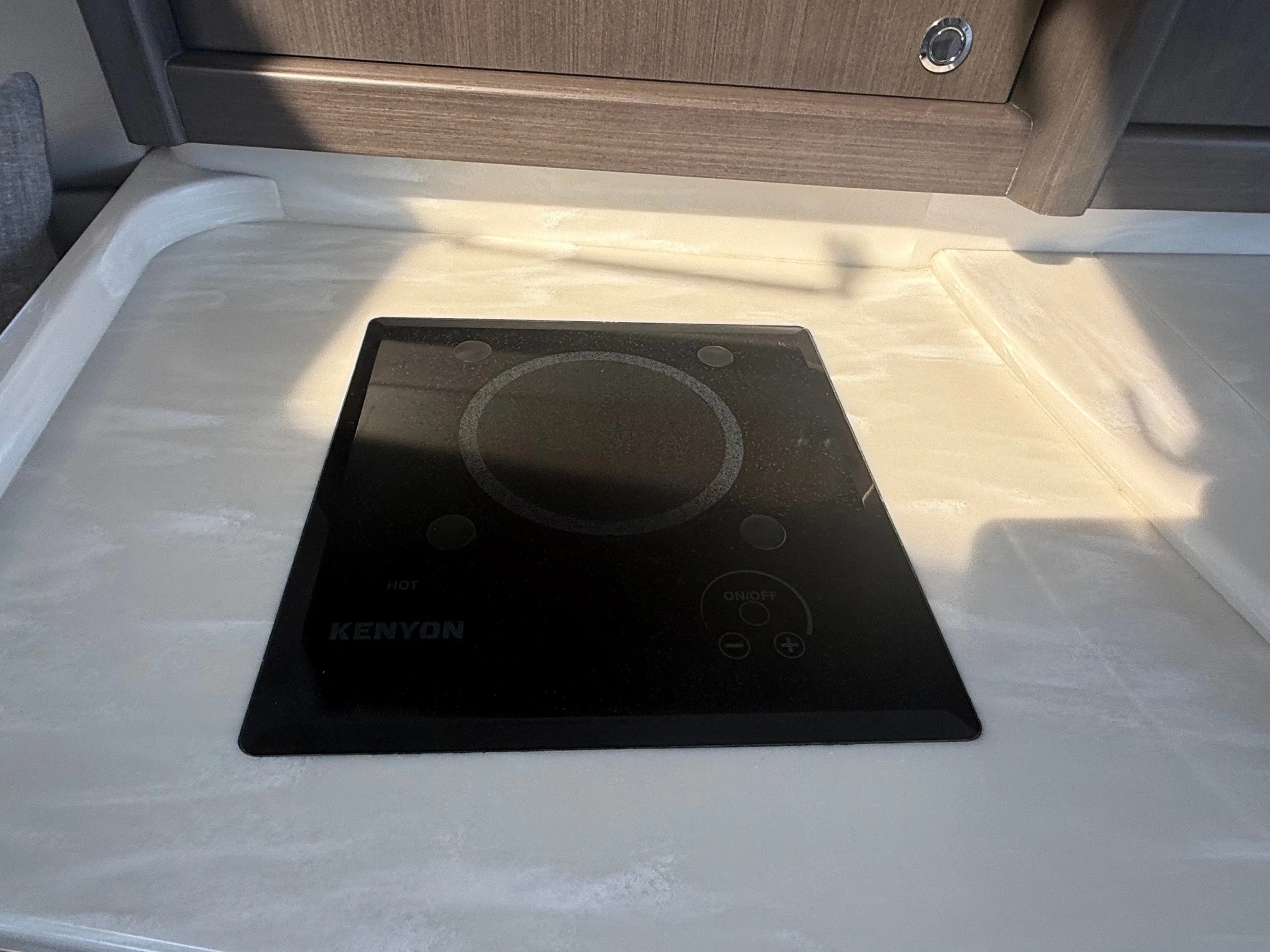 2019 Intrepid 475 SPORT YACHT Image Thumbnail #14