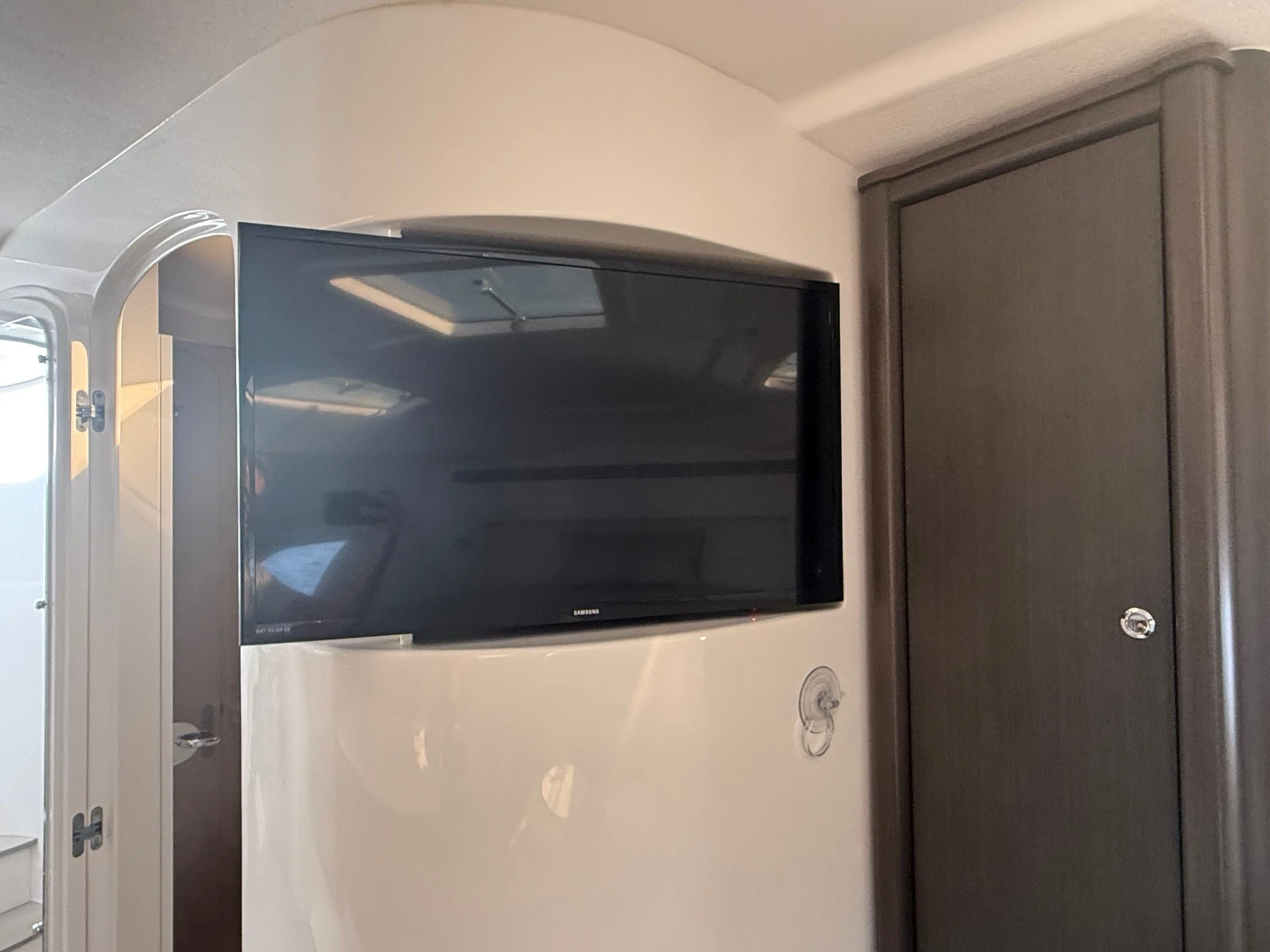 2019 Intrepid 475 SPORT YACHT Image Thumbnail #13