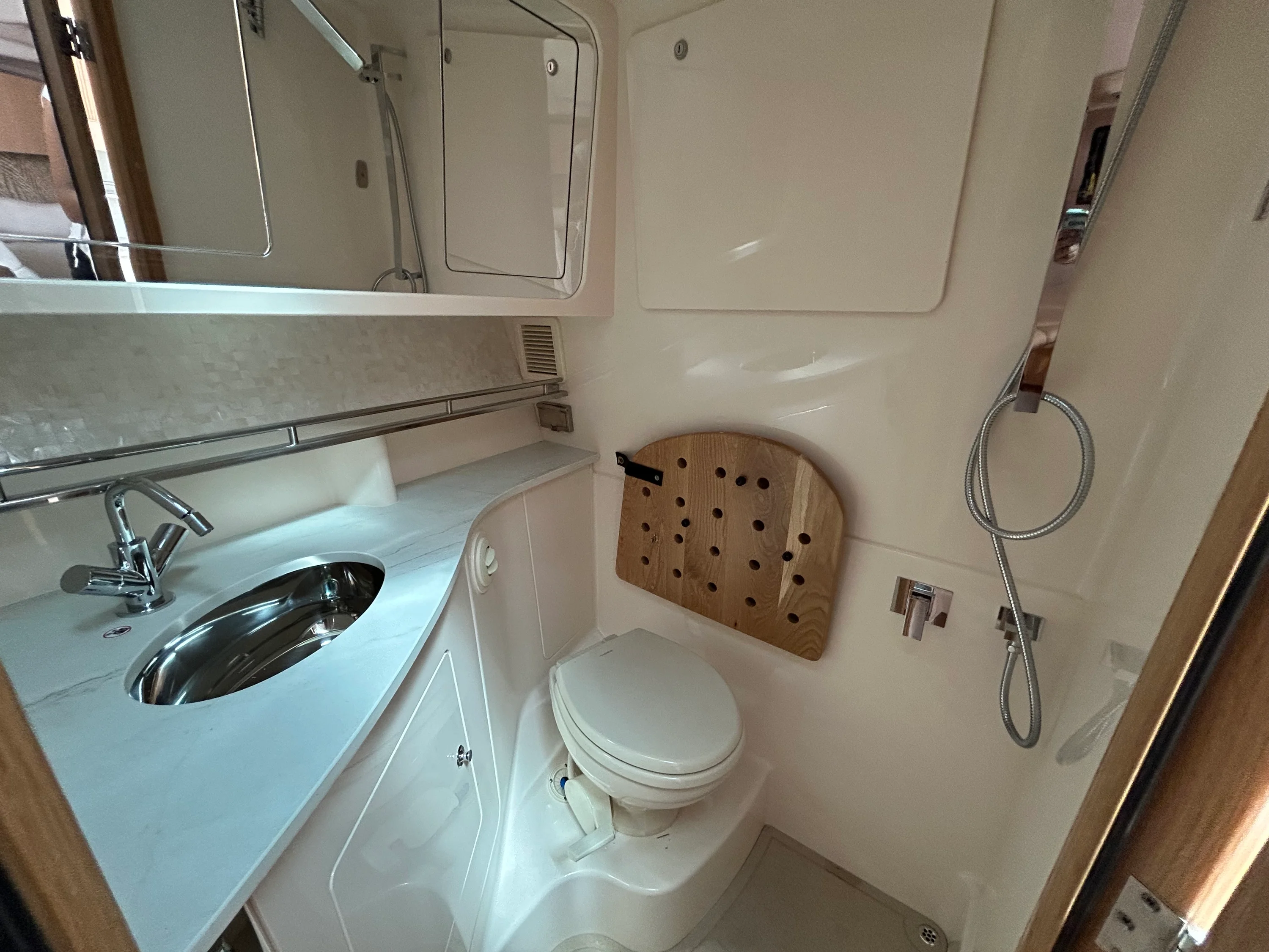 2026 Grady-White Express 340 Image Thumbnail #33