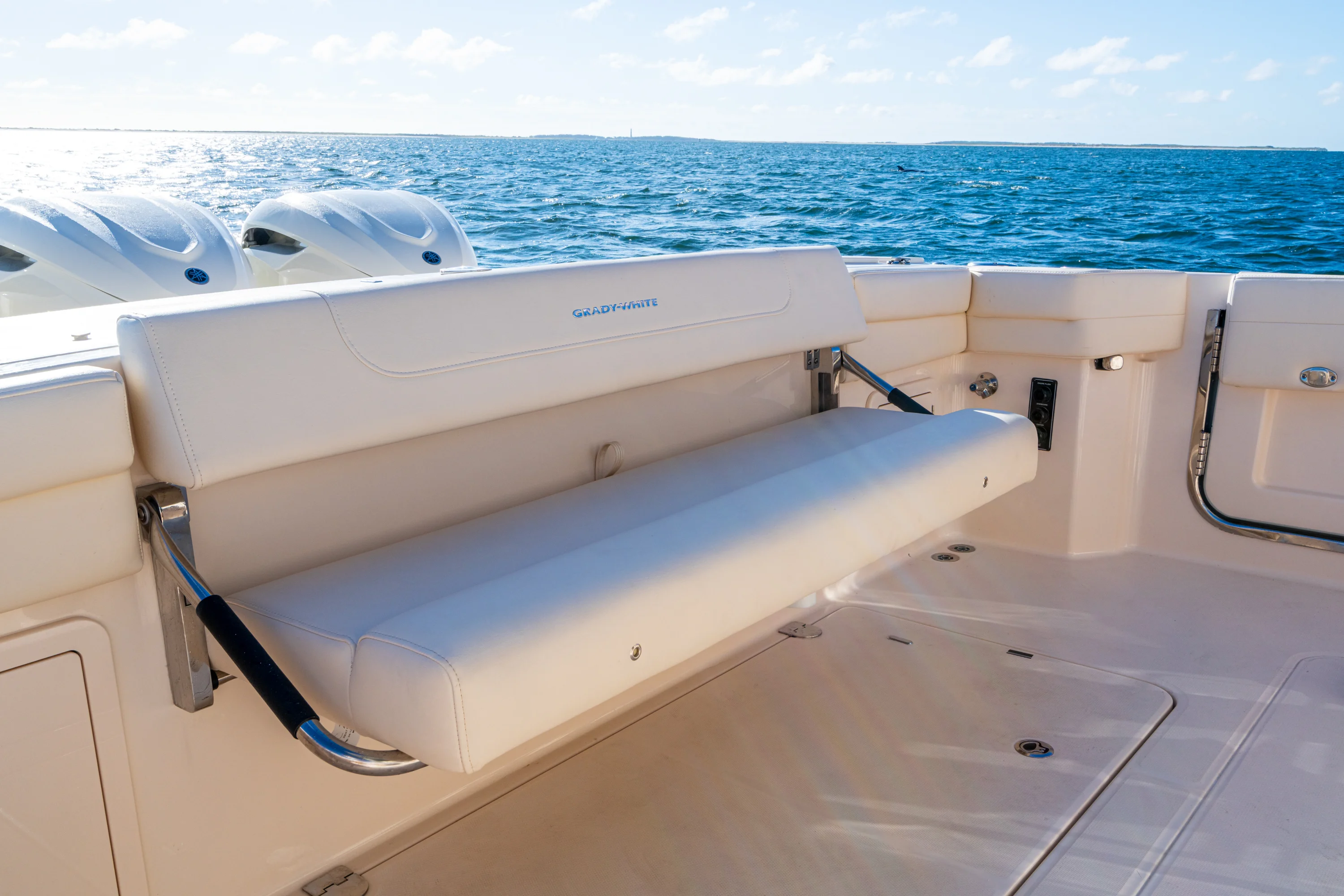 2026 Grady-White 340EXP Image Thumbnail #3