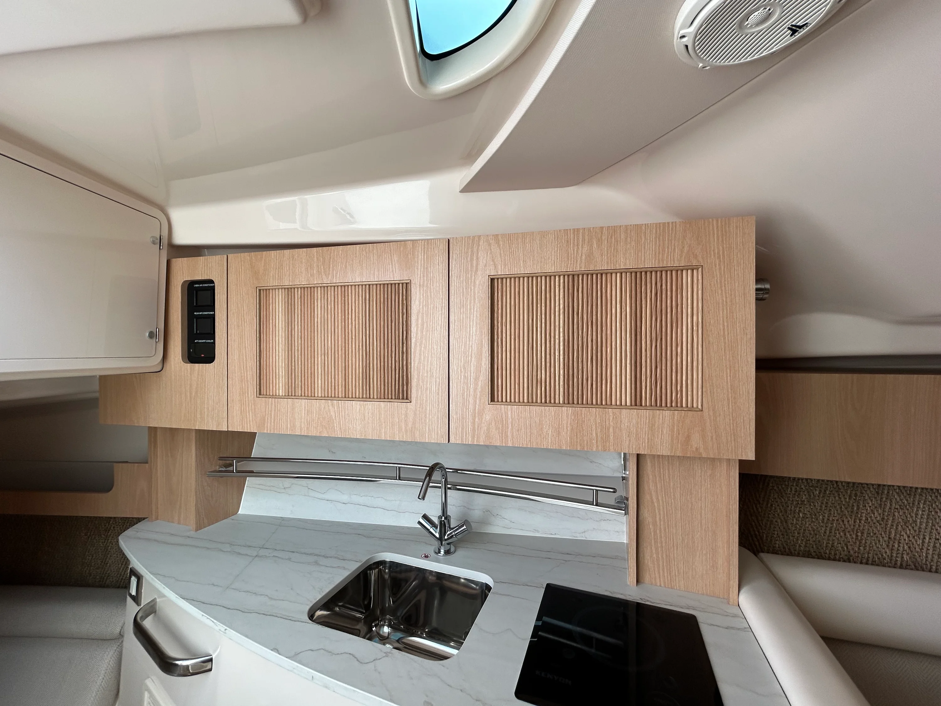 2026 Grady-White Express 340 Image Thumbnail #32