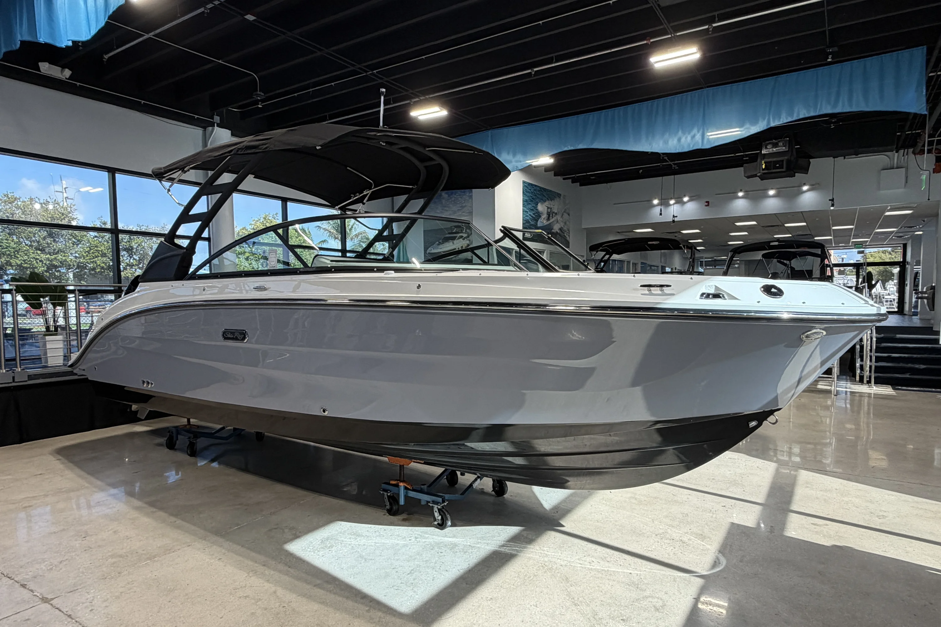 2026 Sea Ray SDX 250 Outboard Image Thumbnail #0