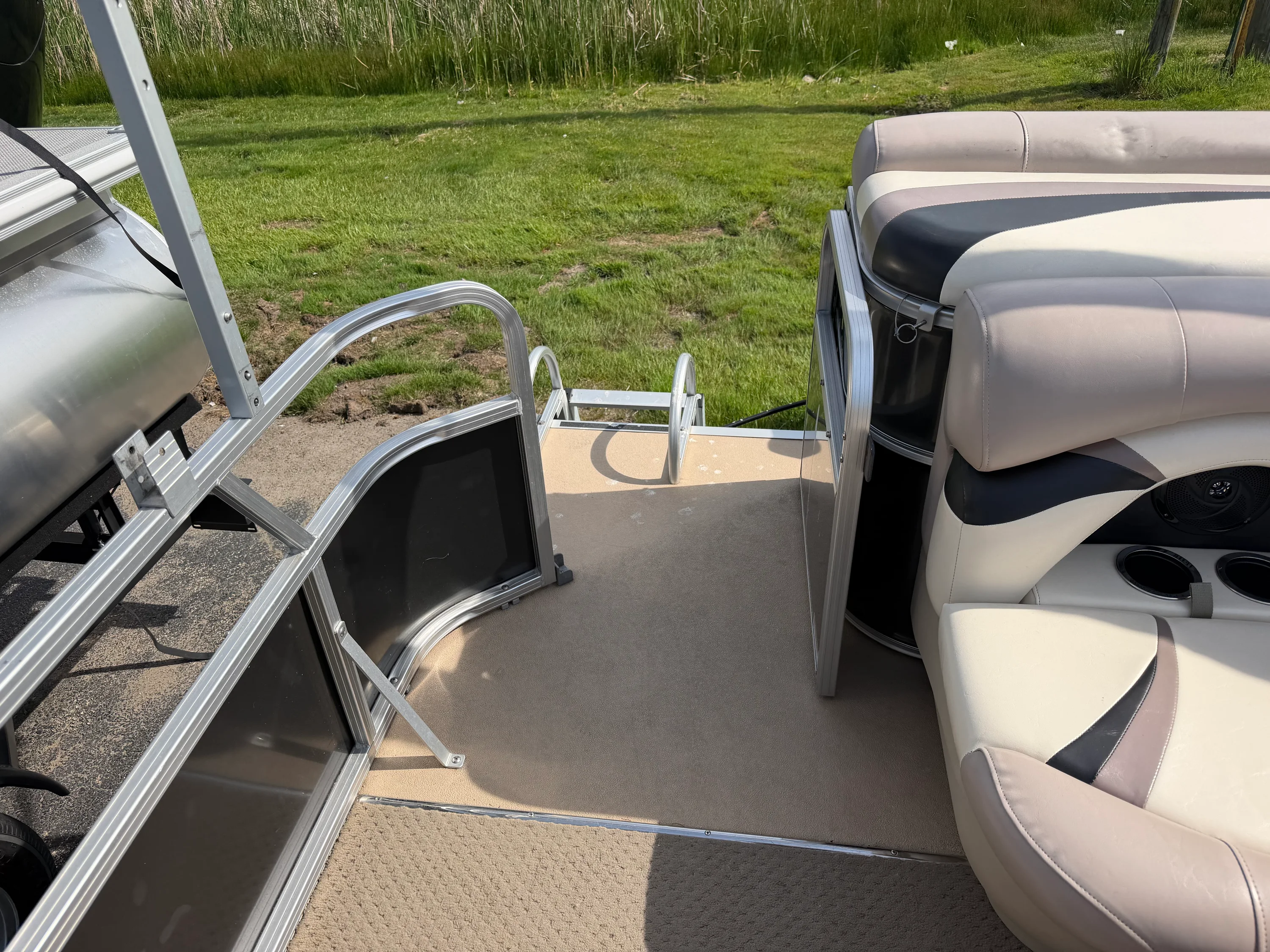 2013 Sylvan 820 MIRAGE Image Thumbnail #13