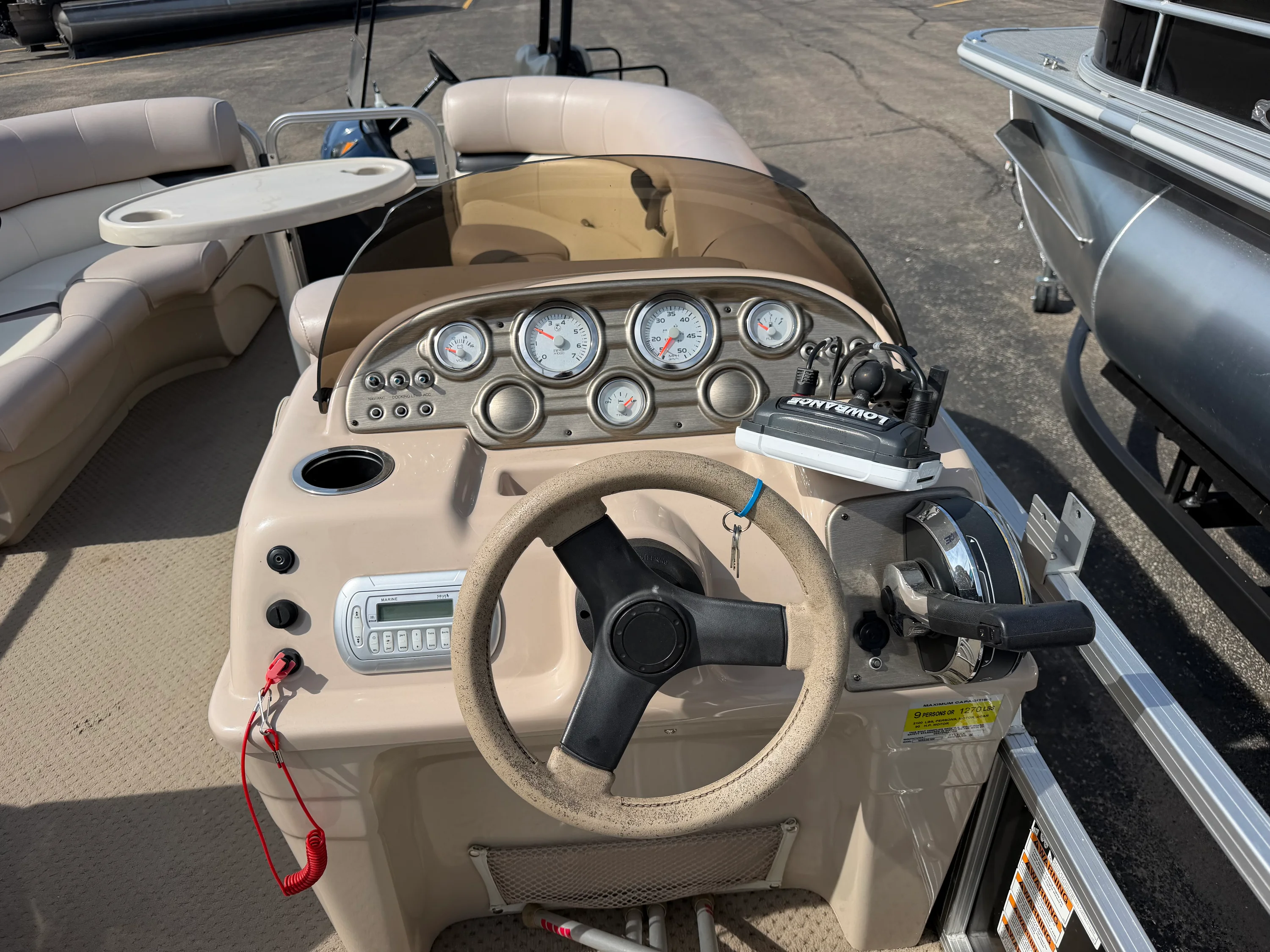2013 Sylvan 820 MIRAGE Image Thumbnail #5