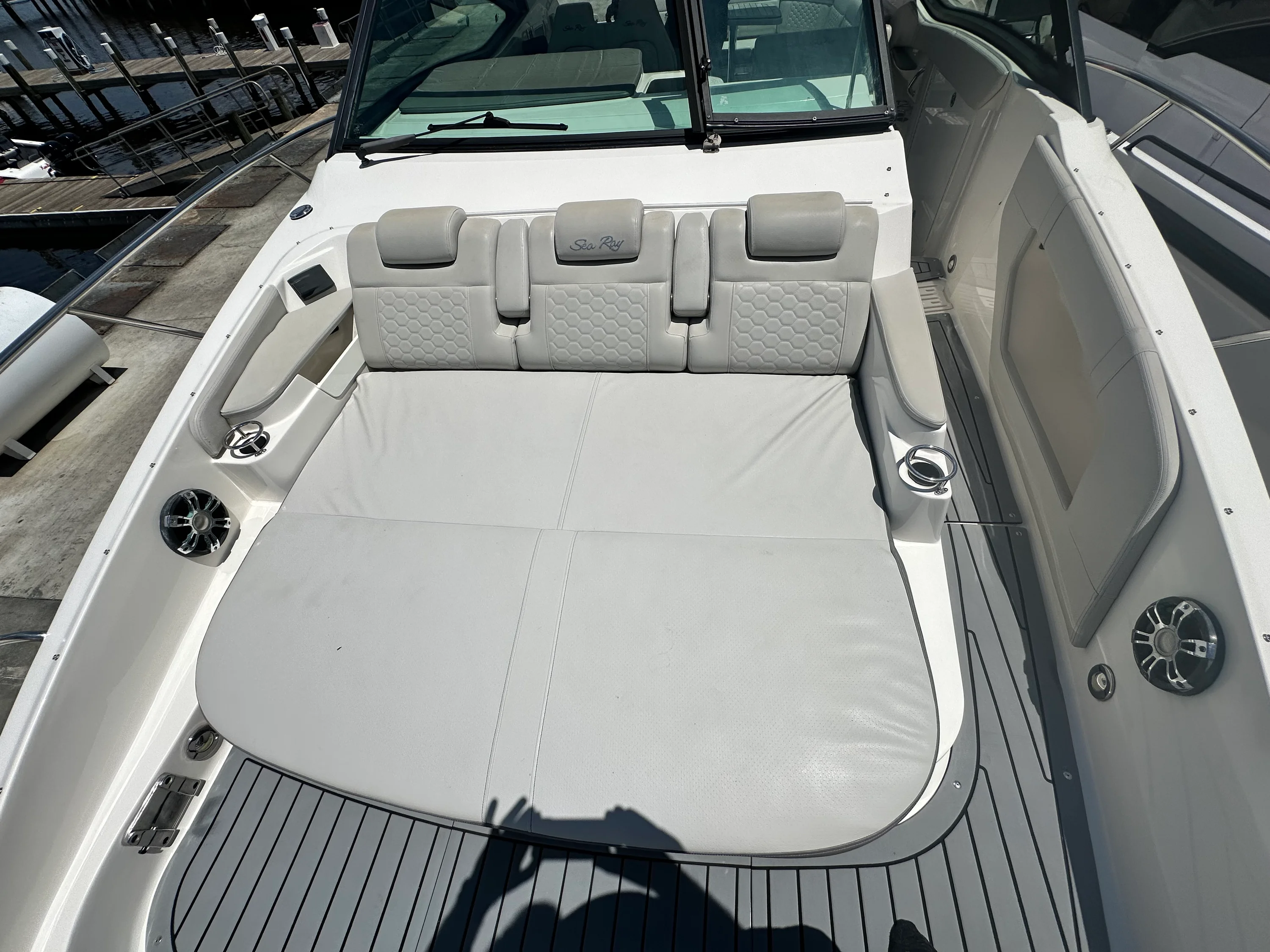 2021 Sea Ray 320 DA-OB Image Thumbnail #26