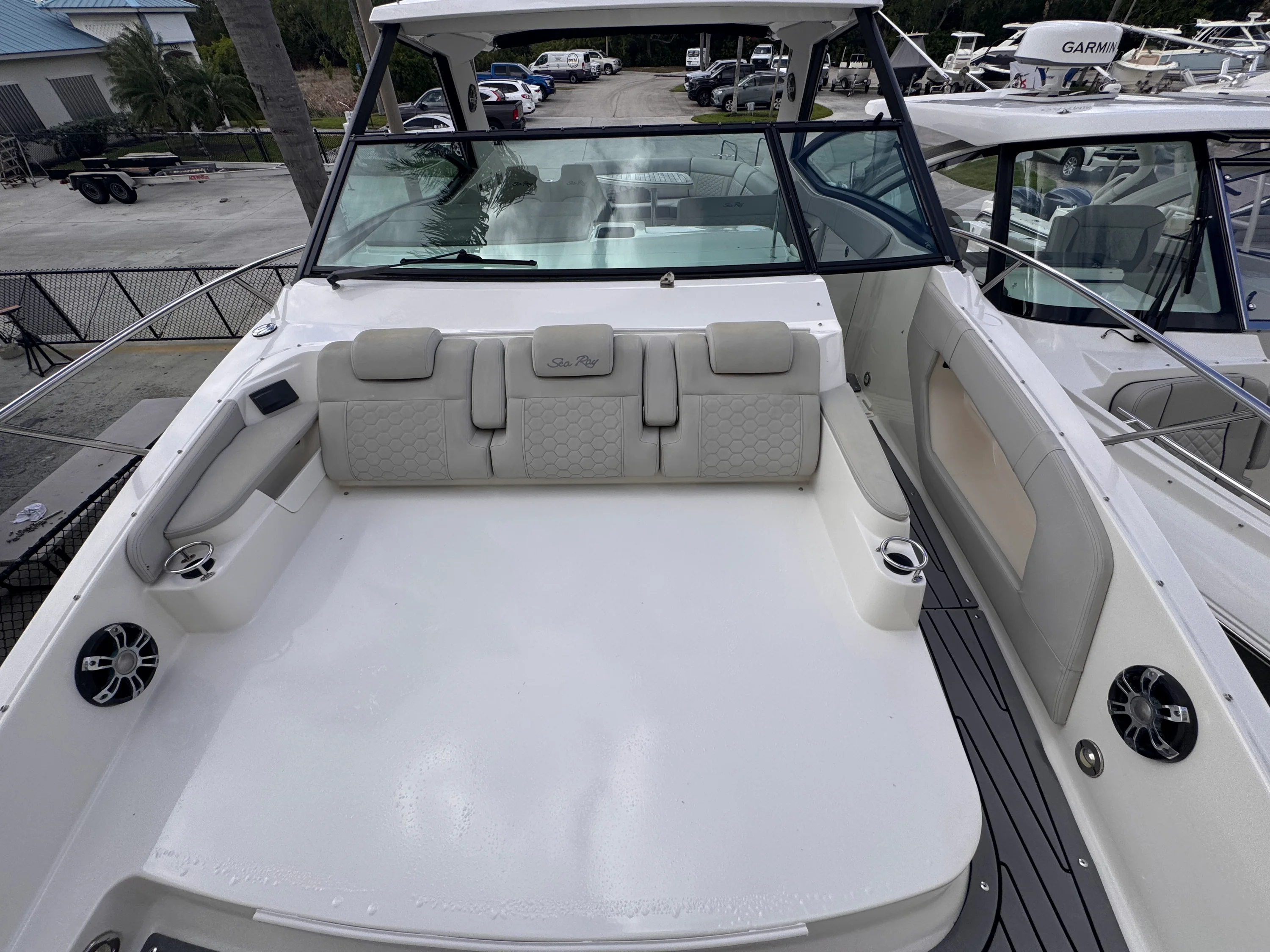 2021 Sea Ray 320 DA-OB Image Thumbnail #20