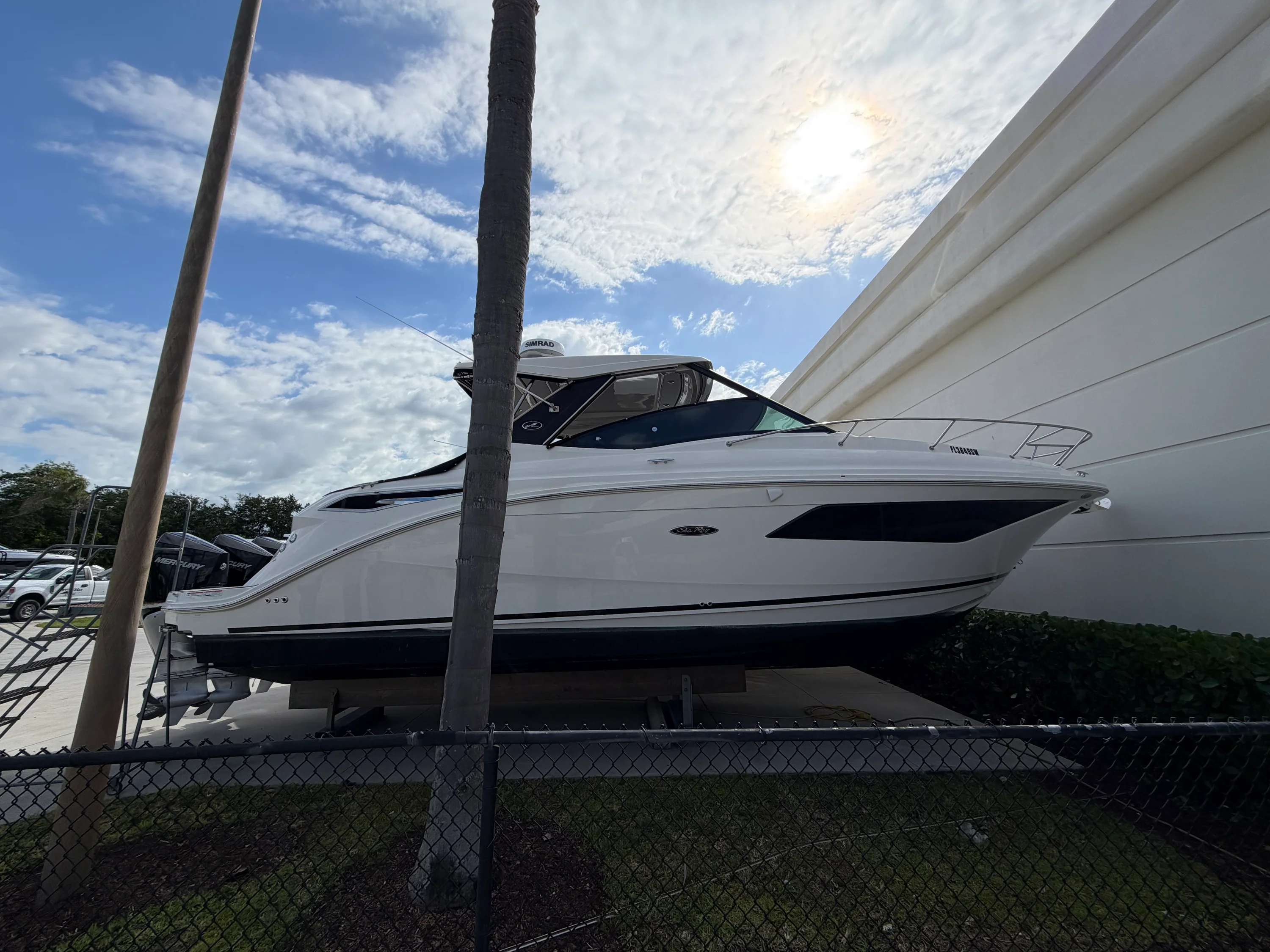 2021 Sea Ray 320 DA-OB Image Thumbnail #1