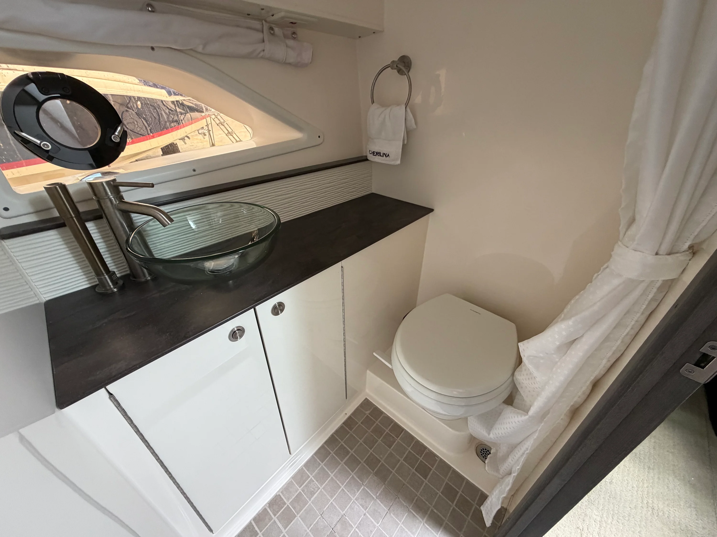 2021 Sea Ray 320 DA-OB Image Thumbnail #27