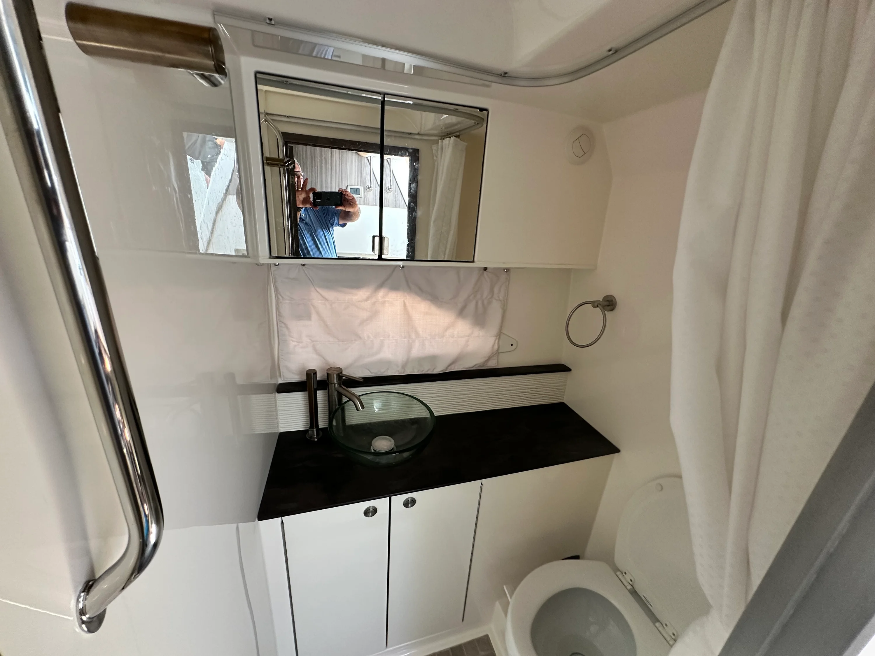 2021 Sea Ray 320 DA-OB Image Thumbnail #21