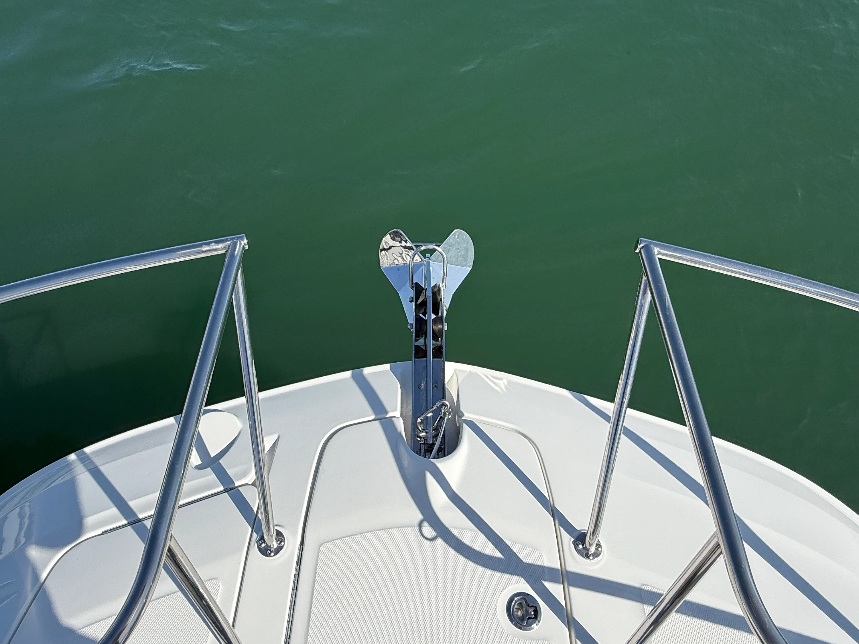 2026 Sea Ray Sundancer 320 Outboard Image Thumbnail #19