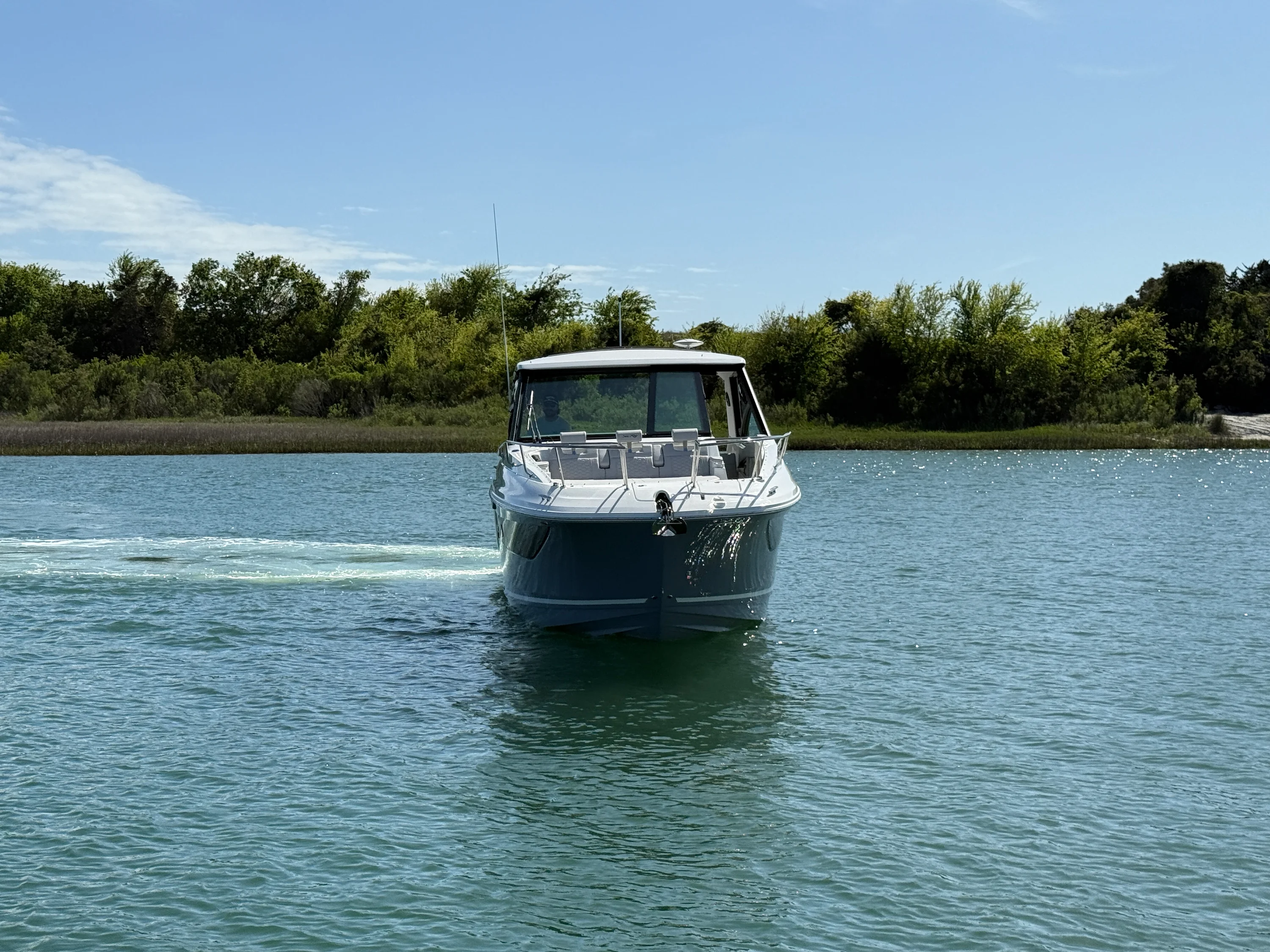 2026 Sea Ray Sundancer 320 Outboard Image Thumbnail #4