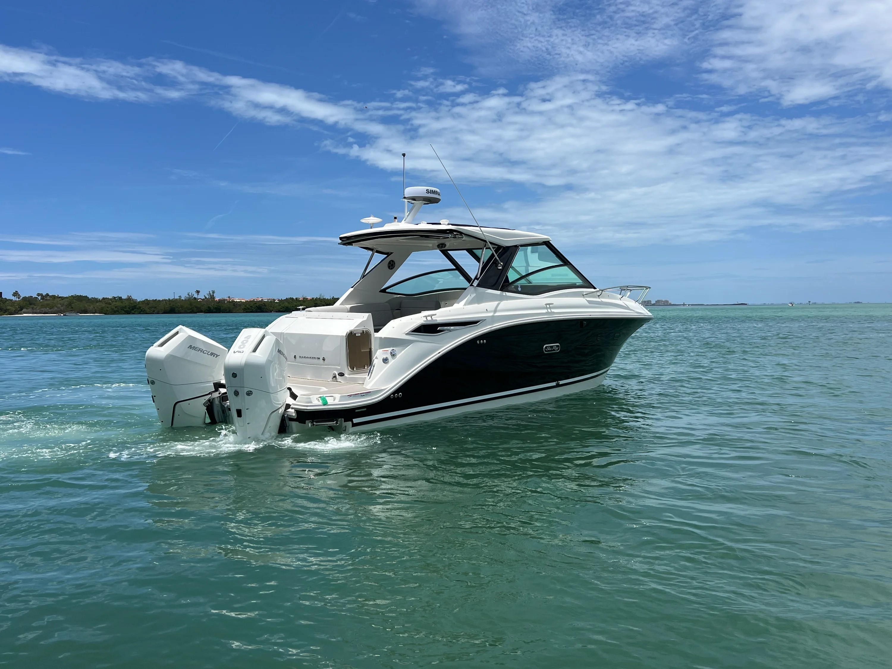 2026 Sea Ray Sundancer 320 Outboard Image Thumbnail #19