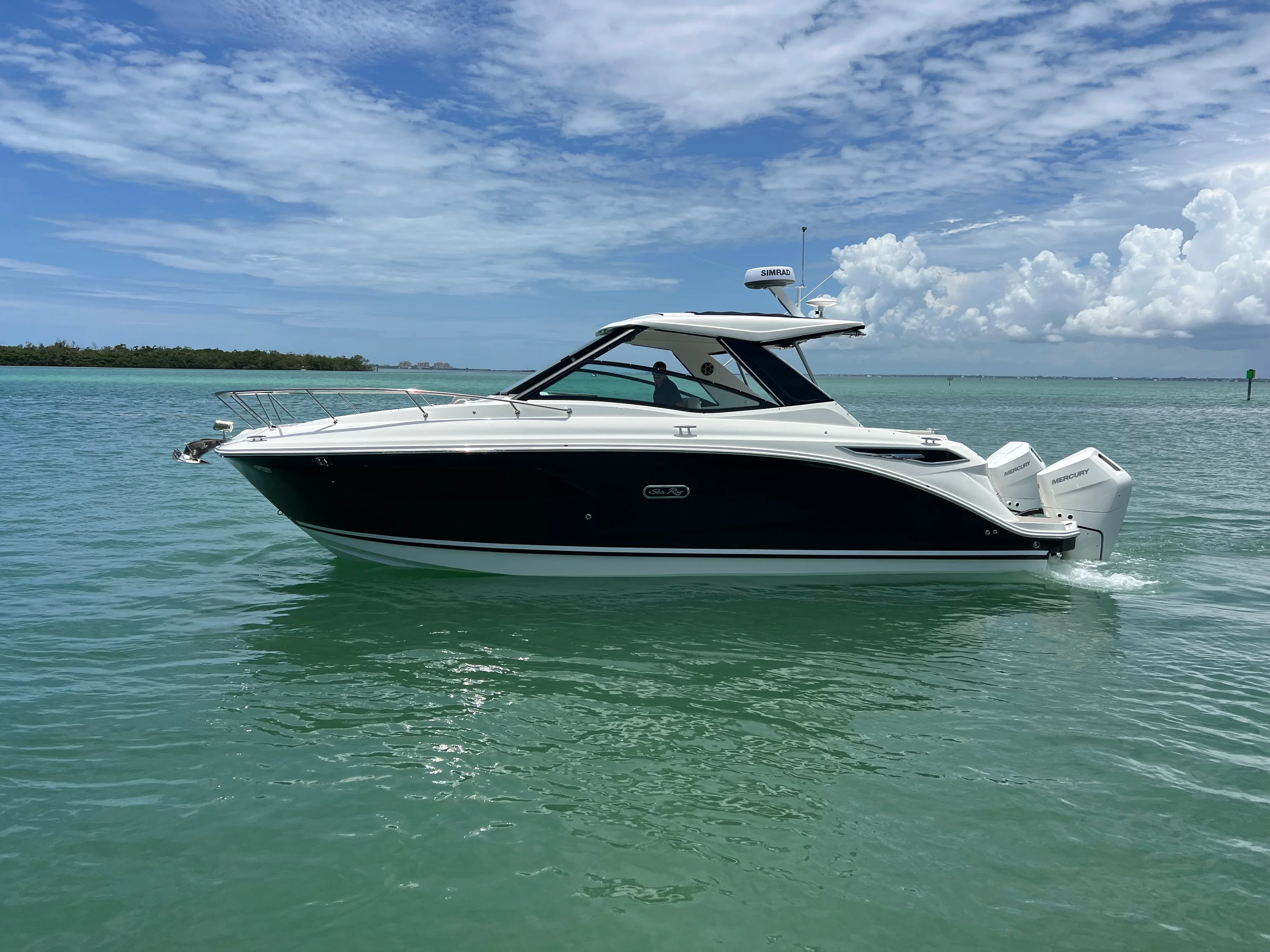 2026 Sea Ray Sundancer 320 Outboard Image Thumbnail #14