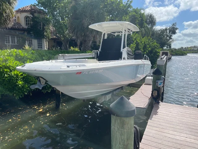 2014 Boston Whaler 27 DA Image Thumbnail #0