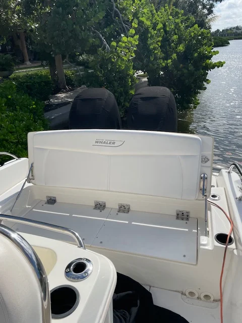 2014 Boston Whaler 27 DA Image Thumbnail #5