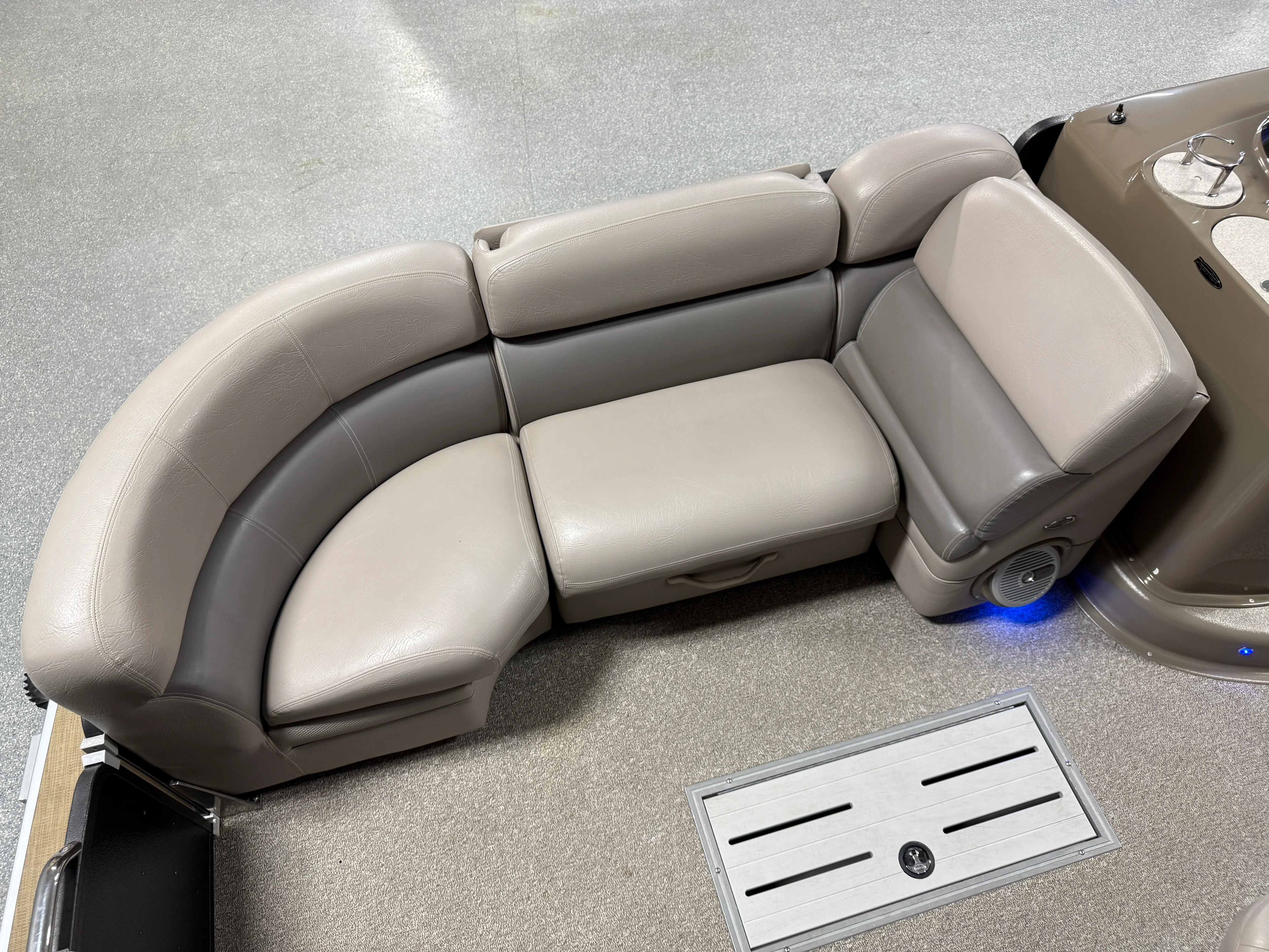 2012 Premier 260 GRAND ISLE Image Thumbnail #40