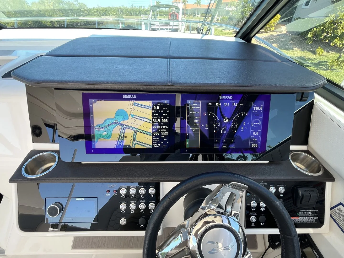 2023 Sea Ray 320 SUNDANCER OB Image Thumbnail #7