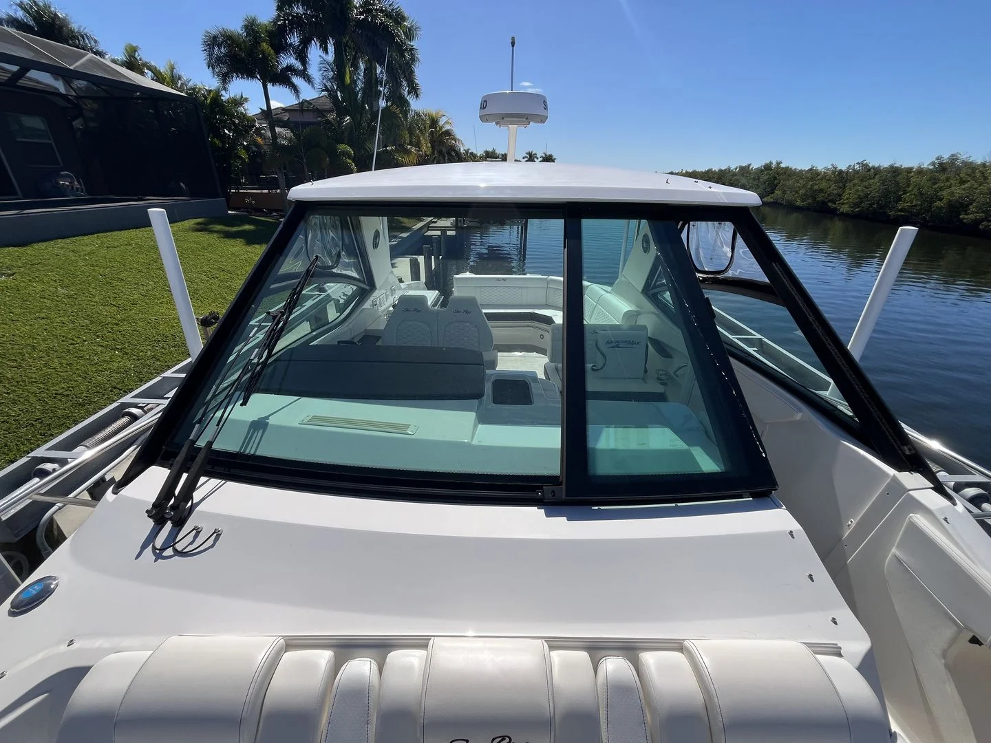 2023 Sea Ray 320 SUNDANCER OB Image Thumbnail #32