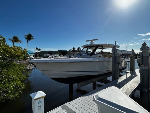 2021 Boston Whaler 350 EX Image Thumbnail #0