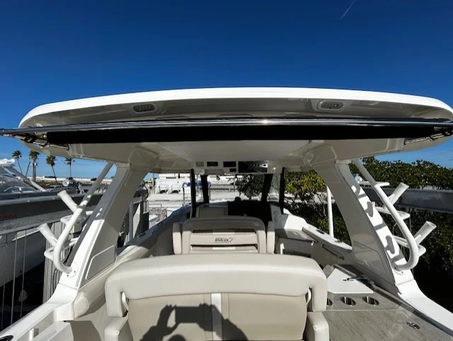 2021 Boston Whaler 350 EX Image Thumbnail #30