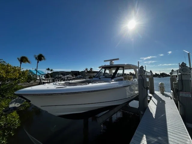 2021 Boston Whaler 350 EX Image Thumbnail #1