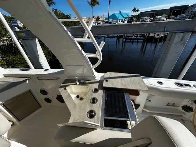 2021 Boston Whaler 350 EX Image Thumbnail #27