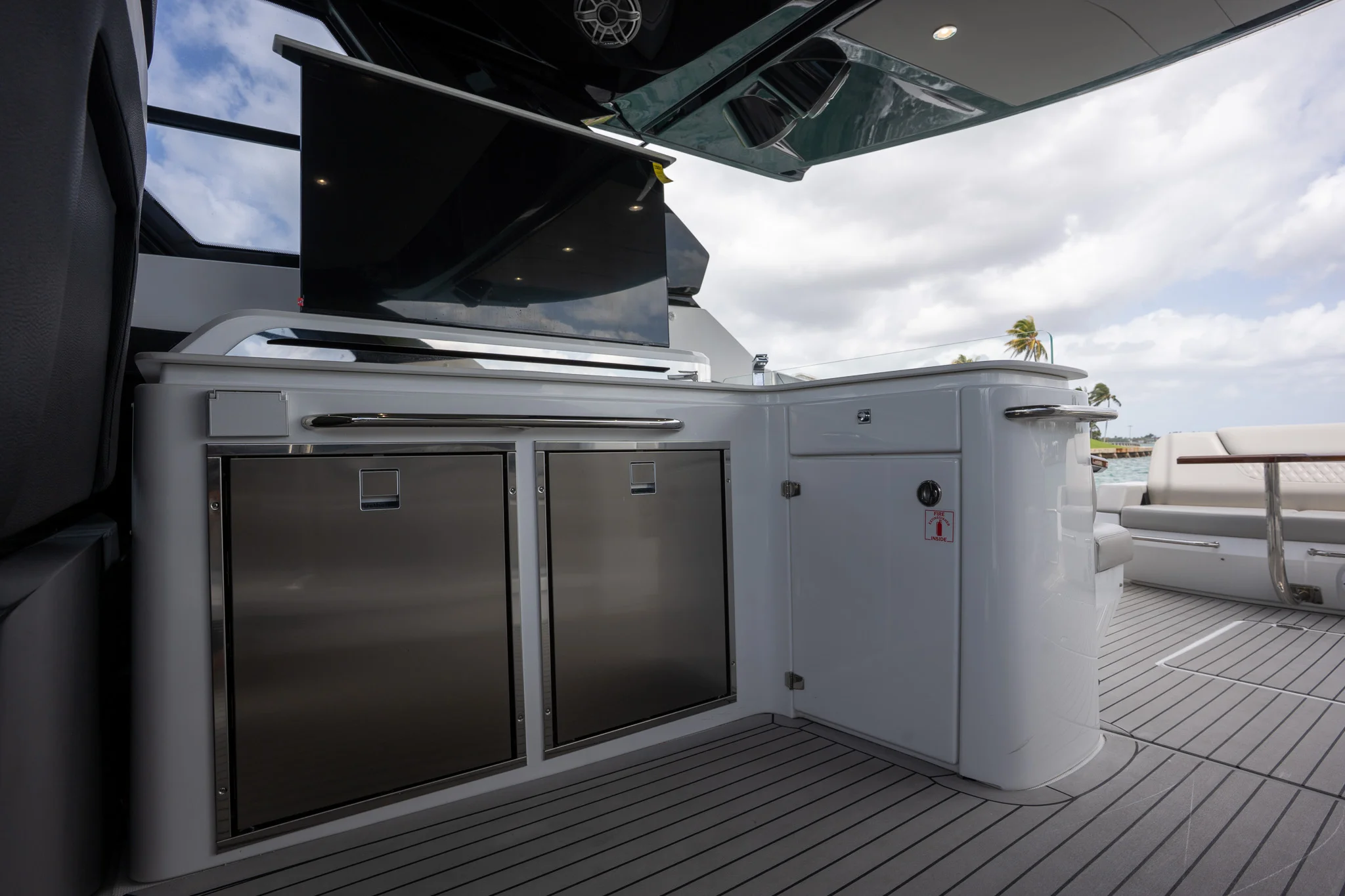 2024 Cruisers Yachts
                                                             50 GLS Image Thumbnail #31