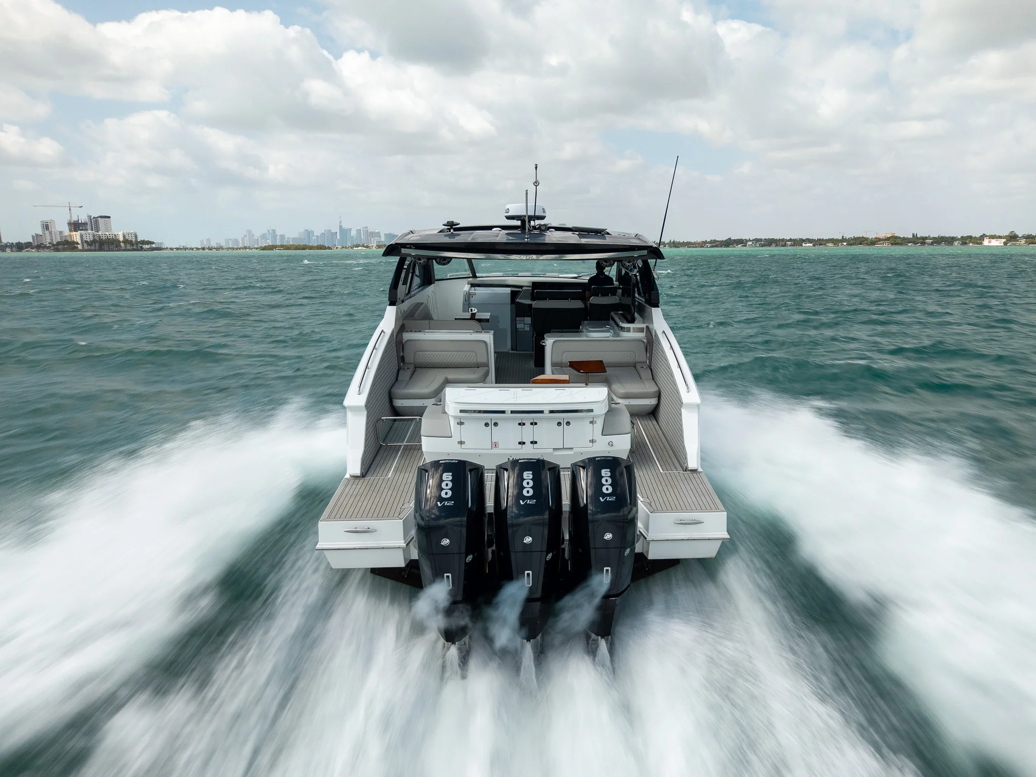 2024 Cruisers Yachts
                                                             50 GLS Image Thumbnail #4