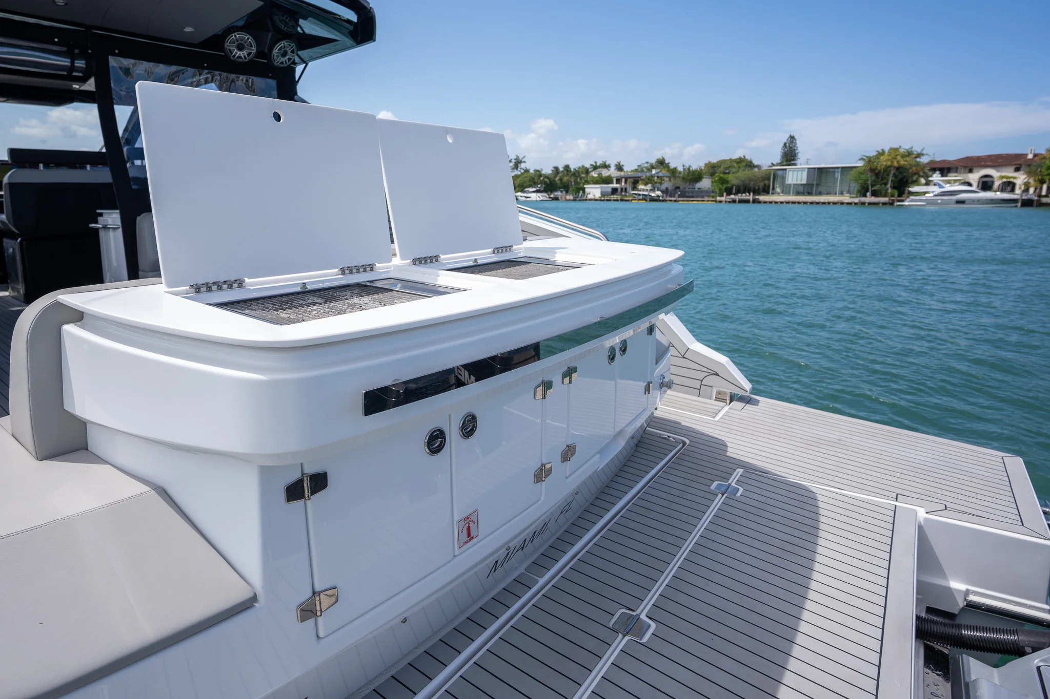 2024 Cruisers Yachts
                                                             50 GLS Image Thumbnail #16