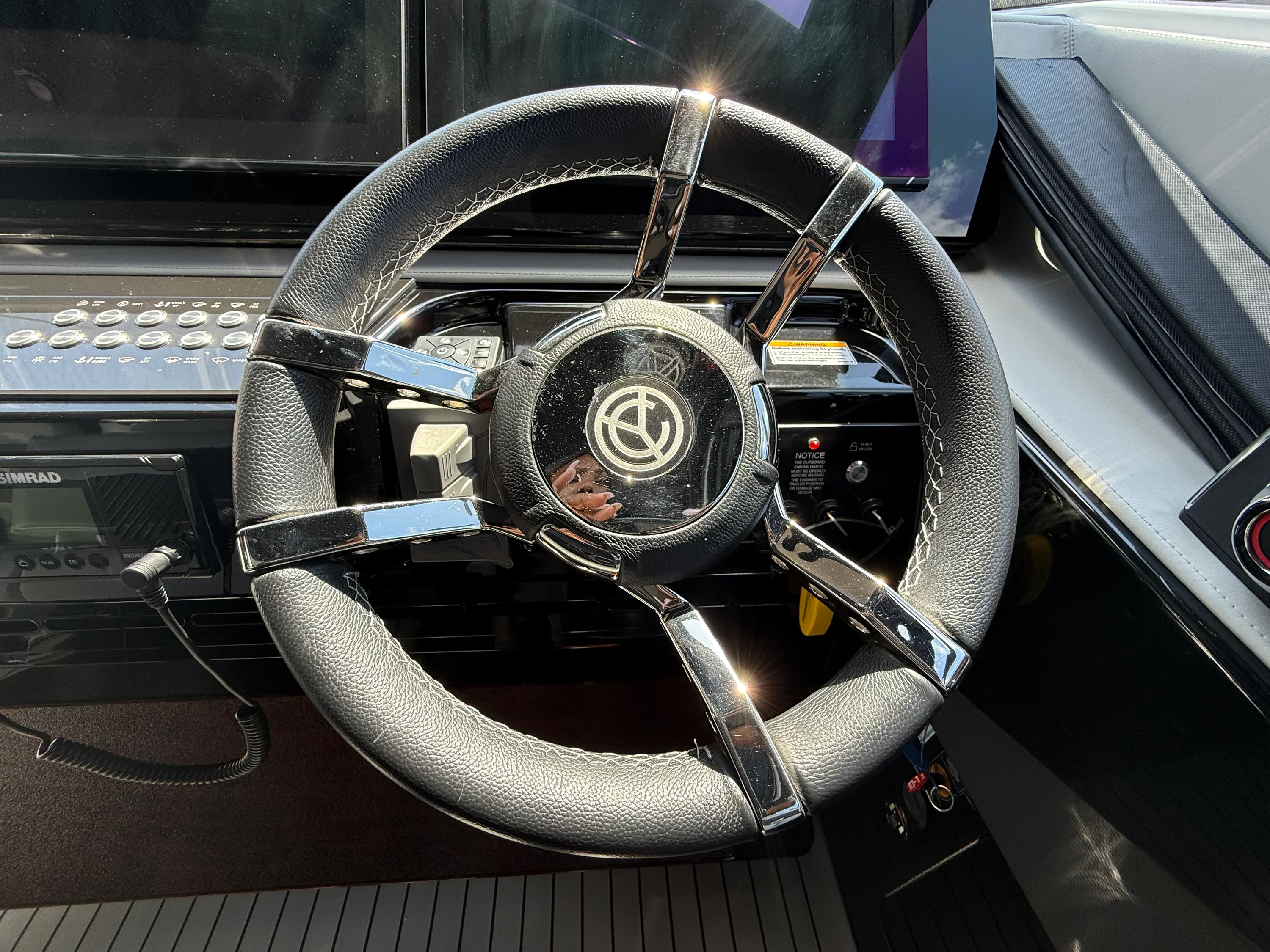 2024 Cruisers Yachts 50 GLS Outboard Image Thumbnail #24