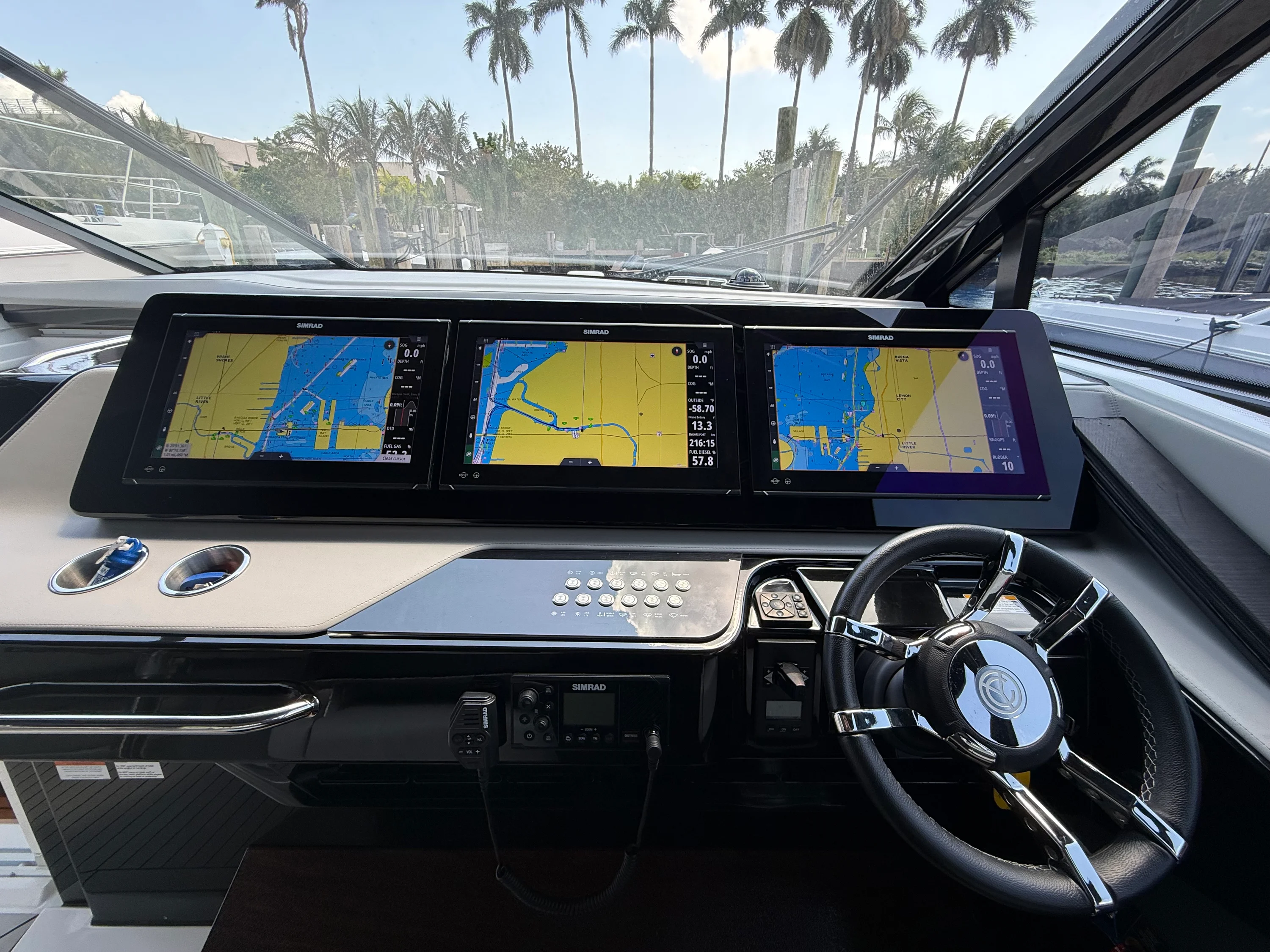 2024 Cruisers Yachts 50 GLS Outboard Image Thumbnail #60