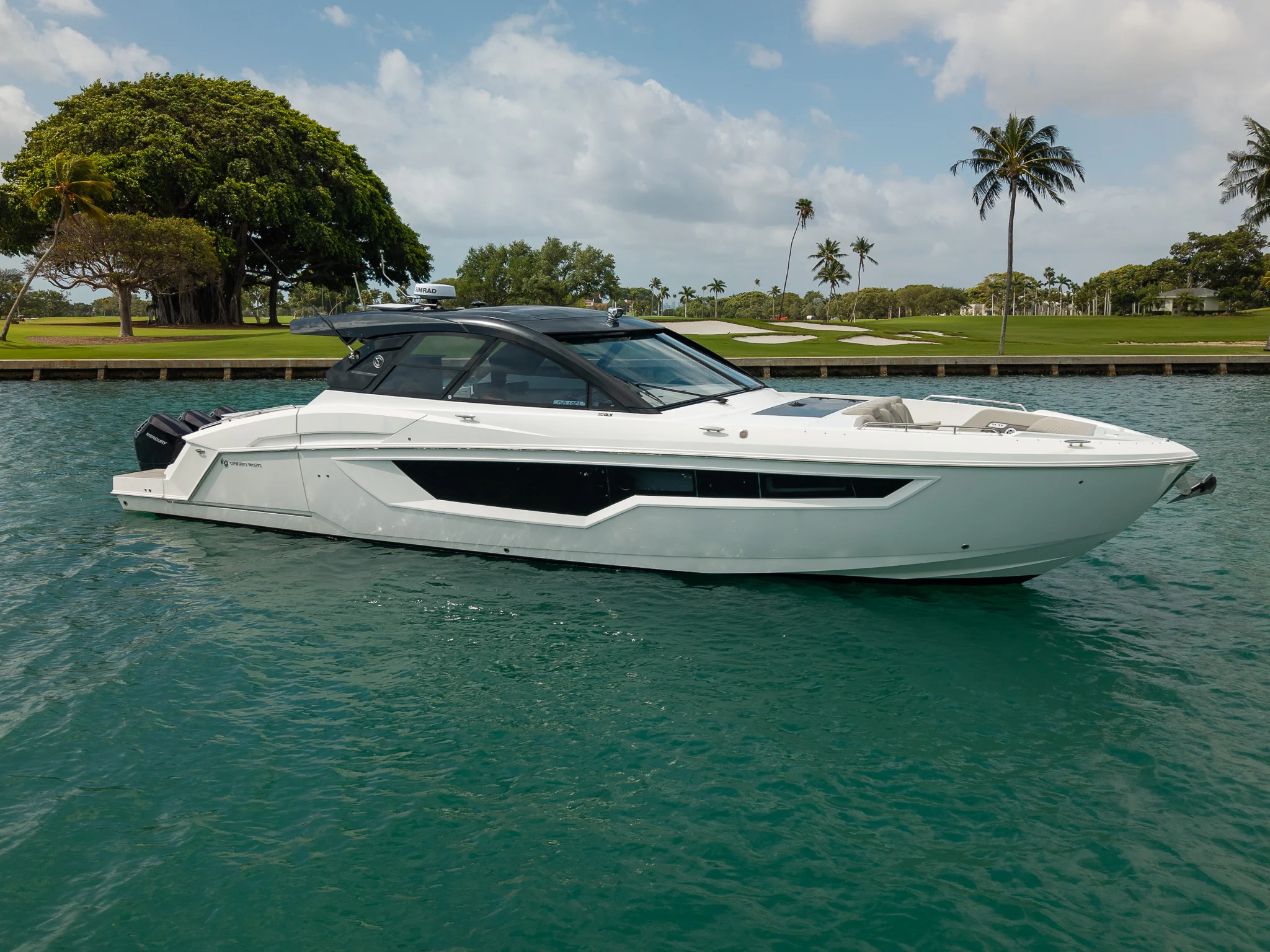 2024 Cruisers Yachts 50 GLS